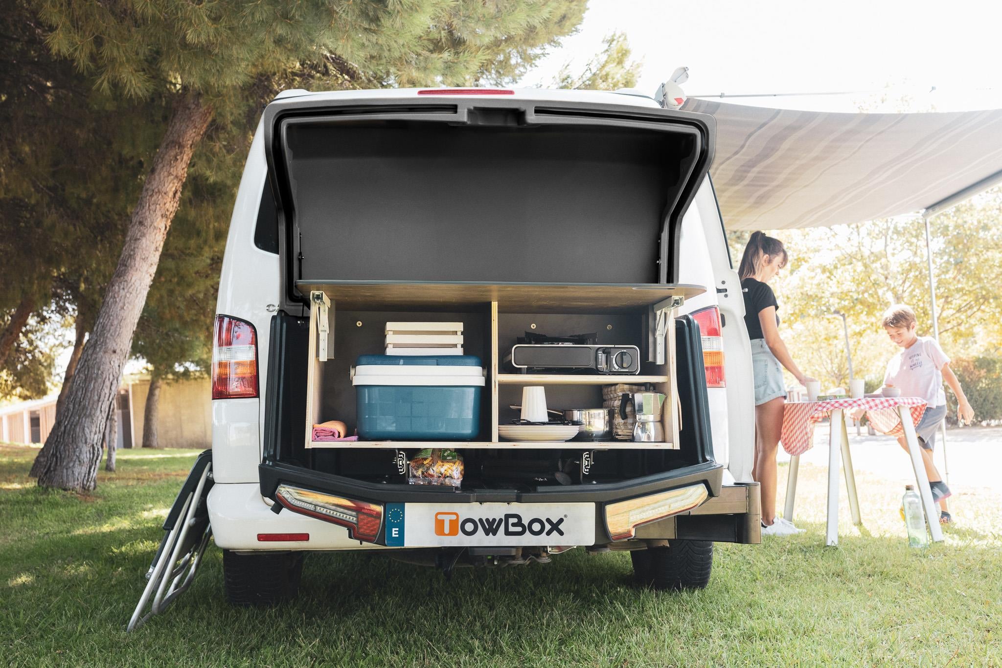 TowBox Camper Life Çeki Demirine Takılan Dış Mutfak Tezgahı