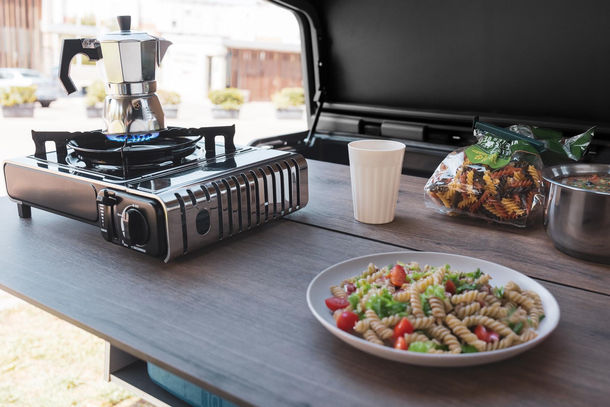 TowBox Camper Life Çeki Demirine Takılan Dış Mutfak Tezgahı