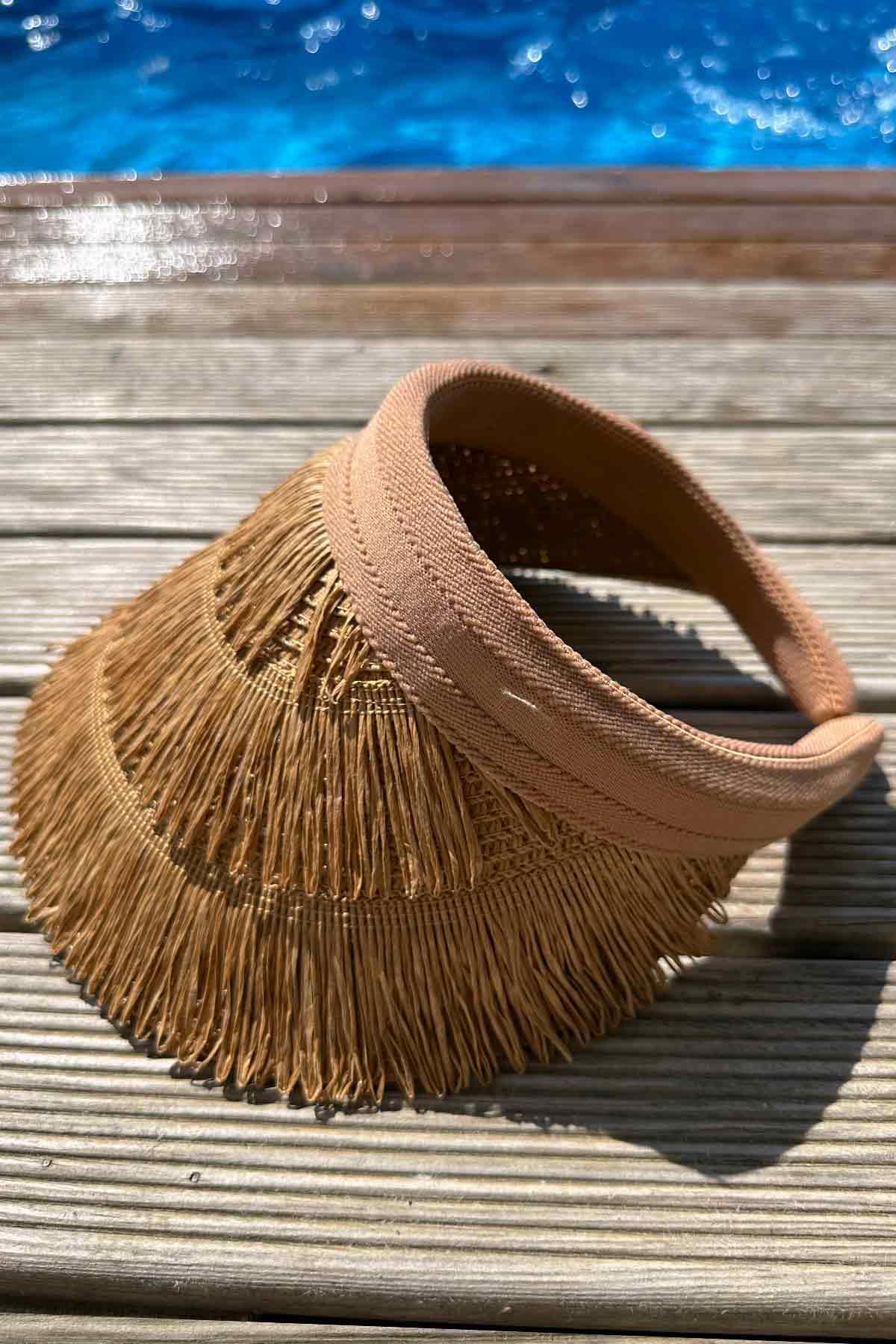 Saçaklı Hasır Vizor Şapka - Camel