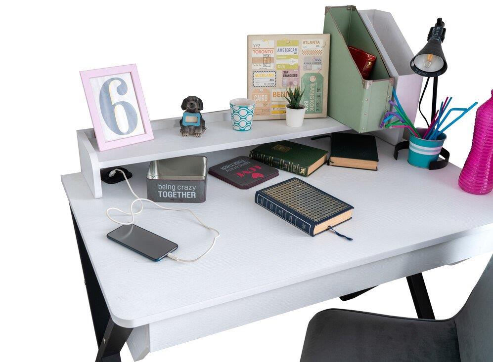 ARNO GENÇ LEON ÇALIŞMA MASASIÇalışma Masası