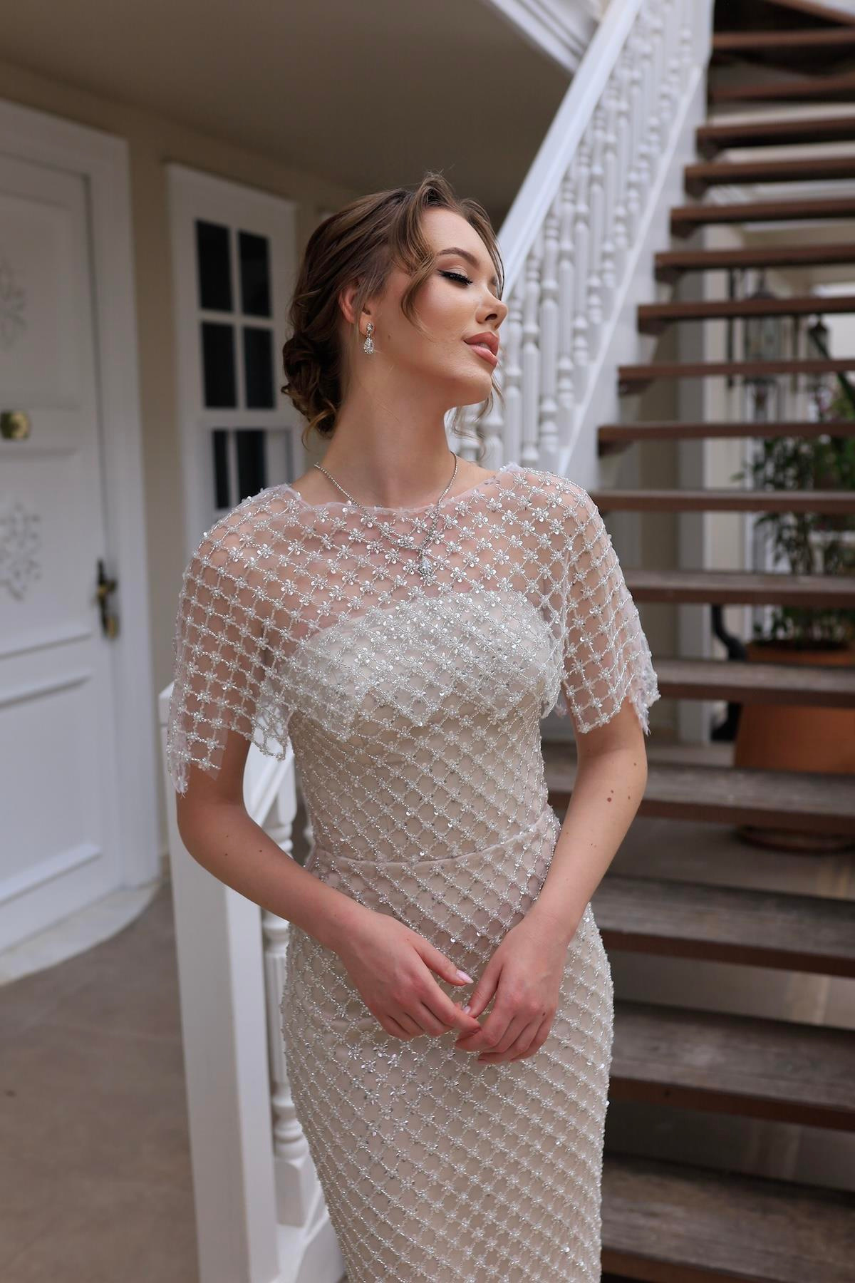 TheElsa | | Aden Cape Beige Lace Pencil Special Design Engagement Evening DressDANTEL ELBİSELERAden Cape Beige Lace Pencil Special Design Engagement Evening Dress