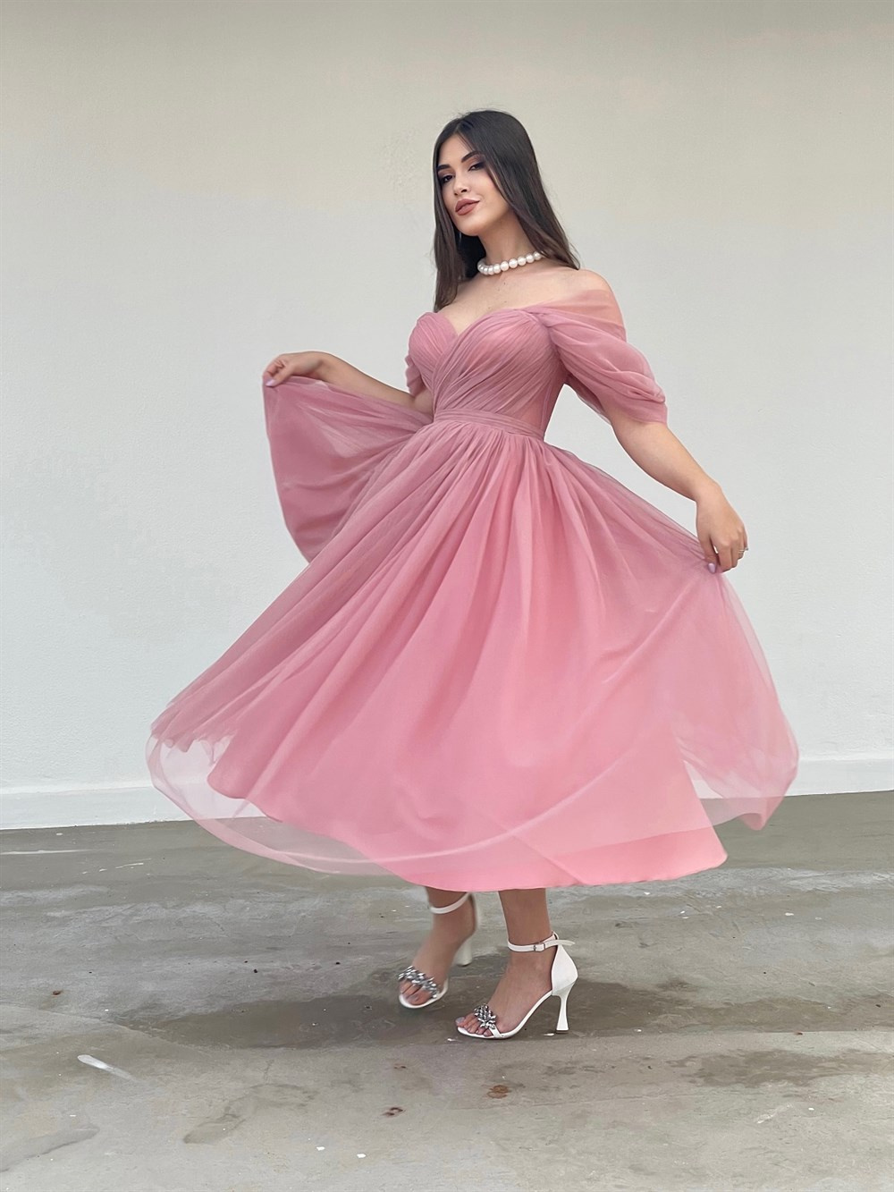 TheElsa | GİYİM | TAKI | Aden Pudra Pembe Özel Tasarım Korse Tül ElbiseELBİSEAden Pudra Pembe Özel Tasarım Korse Tül Elbise