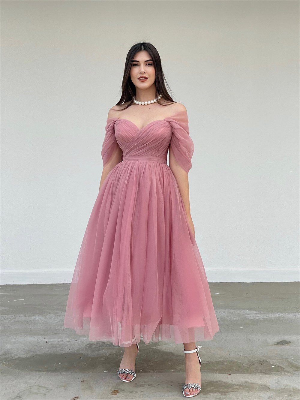 TheElsa | GİYİM | TAKI | Aden Pudra Pembe Özel Tasarım Korse Tül ElbiseELBİSEAden Pudra Pembe Özel Tasarım Korse Tül Elbise
