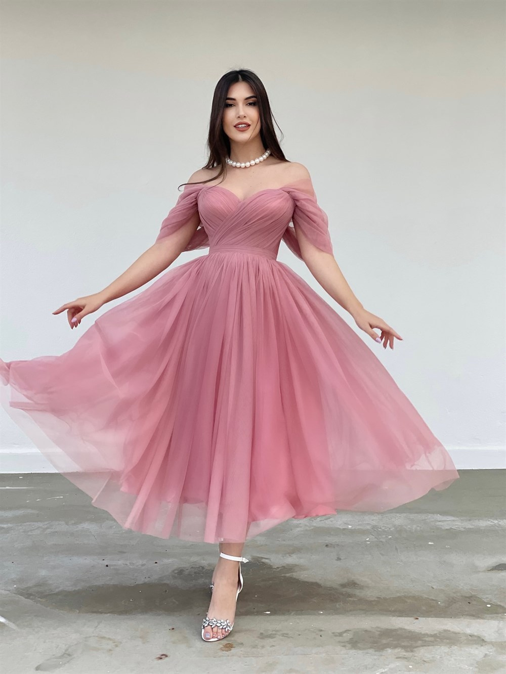 TheElsa | GİYİM | TAKI | Aden Pudra Pembe Özel Tasarım Korse Tül ElbiseELBİSEAden Pudra Pembe Özel Tasarım Korse Tül Elbise
