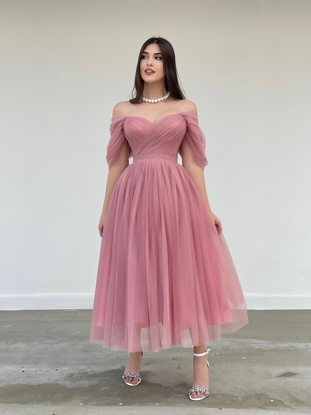 TheElsa | GİYİM | TAKI | Aden Pudra Pembe Özel Tasarım Korse Tül ElbiseELBİSEAden Pudra Pembe Özel Tasarım Korse Tül Elbise