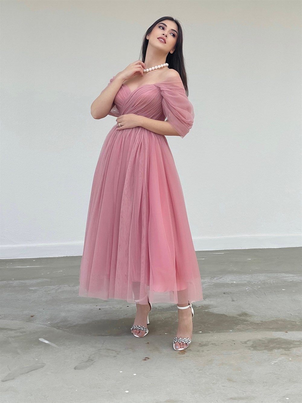 TheElsa | GİYİM | TAKI | Aden Pudra Pembe Özel Tasarım Korse Tül ElbiseELBİSEAden Pudra Pembe Özel Tasarım Korse Tül Elbise