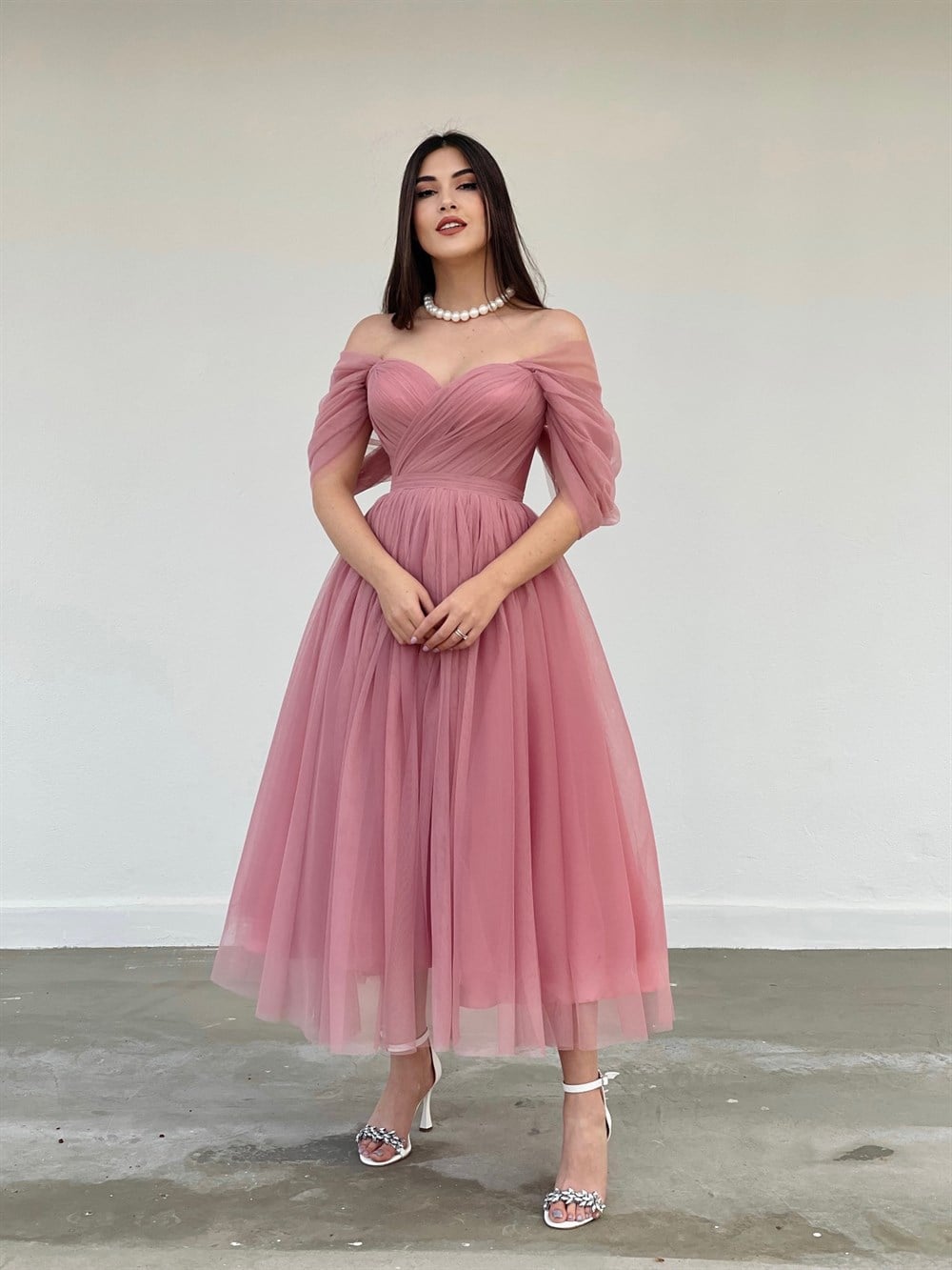 TheElsa | GİYİM | TAKI | Aden Pudra Pembe Özel Tasarım Korse Tül ElbiseELBİSEAden Pudra Pembe Özel Tasarım Korse Tül Elbise