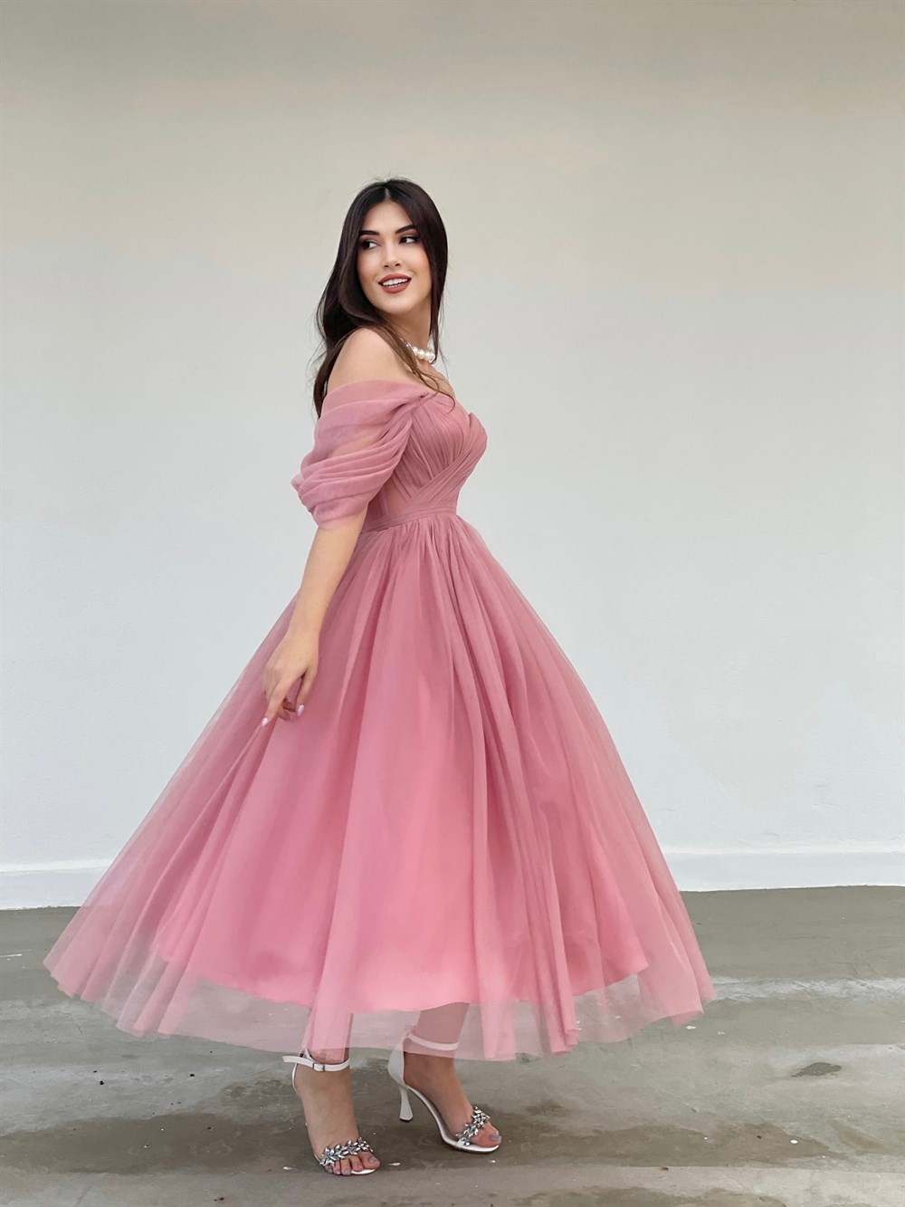 TheElsa | GİYİM | TAKI | Aden Pudra Pembe Özel Tasarım Korse Tül ElbiseELBİSEAden Pudra Pembe Özel Tasarım Korse Tül Elbise