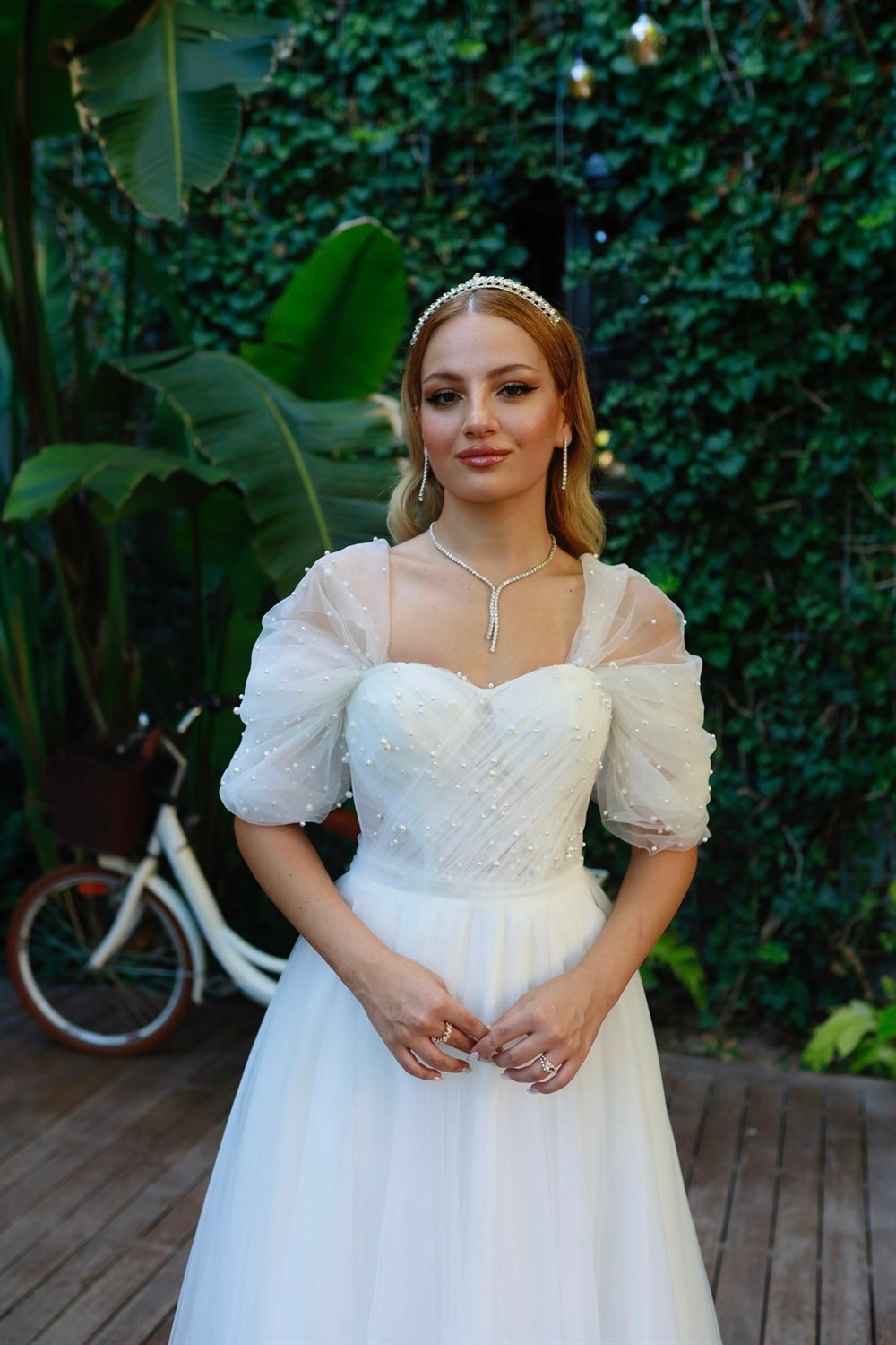 TheElsa | GİYİM | TAKI | Clara İncili Beyaz Özel Tasarım Tül Nikah Elbisesi#ÇOK SATANLARClara İncili Beyaz Özel Tasarım Tül Nikah Elbisesi