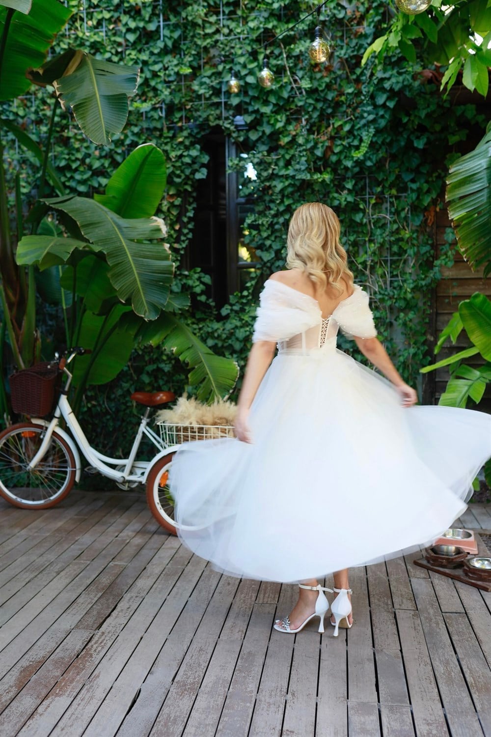 TheElsa | GİYİM | TAKI | Clara İncili Beyaz Özel Tasarım Tül Nikah Elbisesi#ÇOK SATANLARClara İncili Beyaz Özel Tasarım Tül Nikah Elbisesi