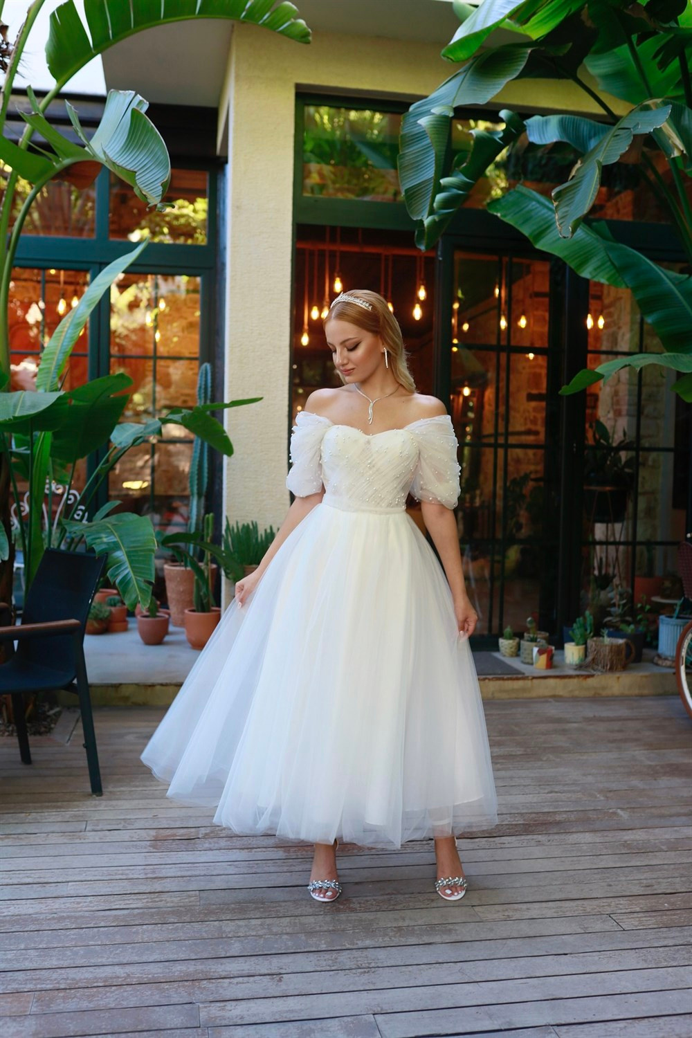 TheElsa | GİYİM | TAKI | Clara İncili Beyaz Özel Tasarım Tül Nikah Elbisesi#ÇOK SATANLARClara İncili Beyaz Özel Tasarım Tül Nikah Elbisesi