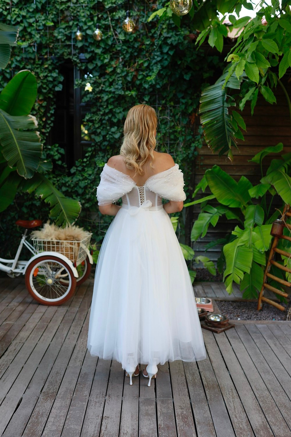 TheElsa | GİYİM | TAKI | Clara İncili Beyaz Özel Tasarım Tül Nikah Elbisesi#ÇOK SATANLARClara İncili Beyaz Özel Tasarım Tül Nikah Elbisesi