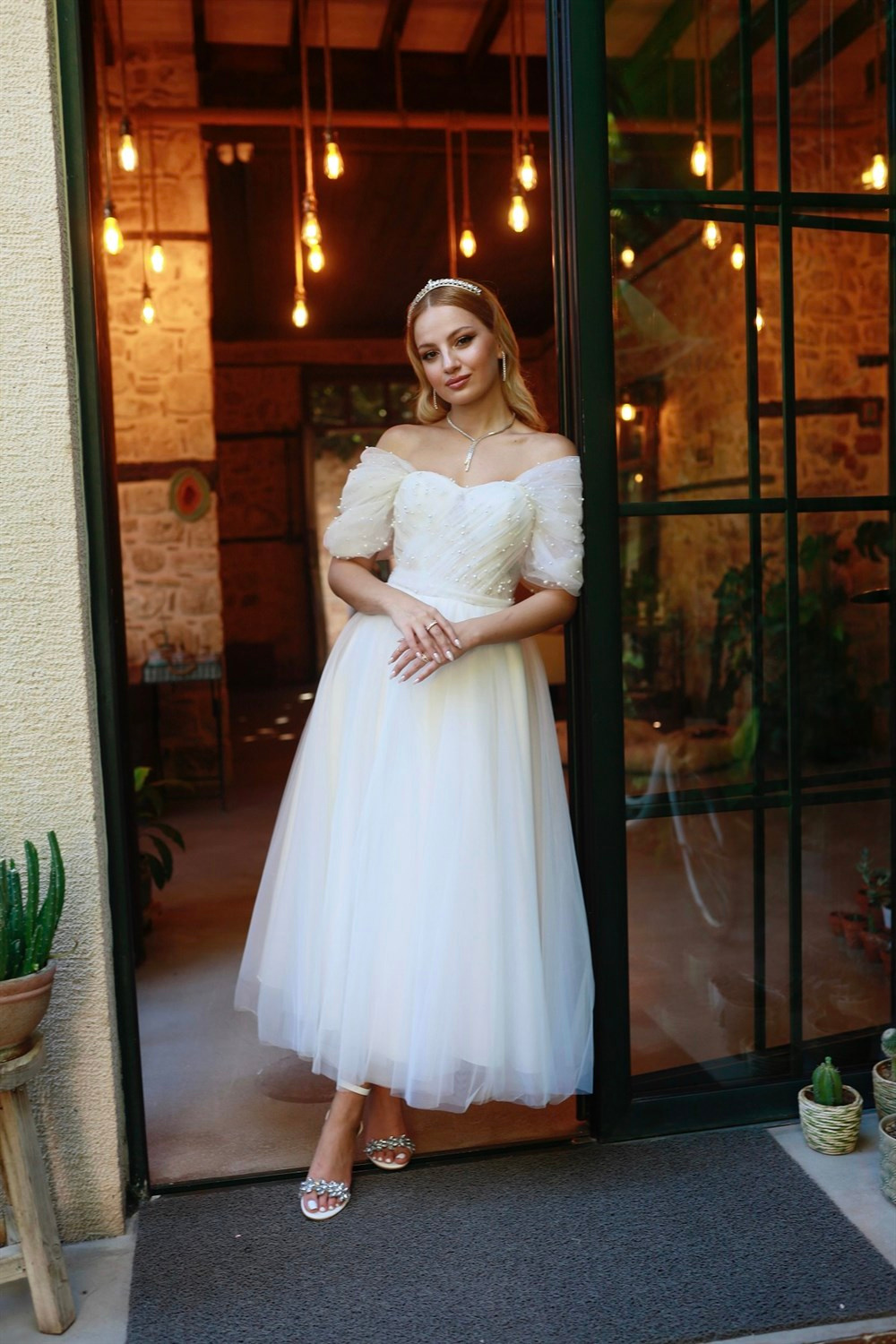 TheElsa | GİYİM | TAKI | Clara İncili Beyaz Özel Tasarım Tül Nikah Elbisesi#ÇOK SATANLARClara İncili Beyaz Özel Tasarım Tül Nikah Elbisesi