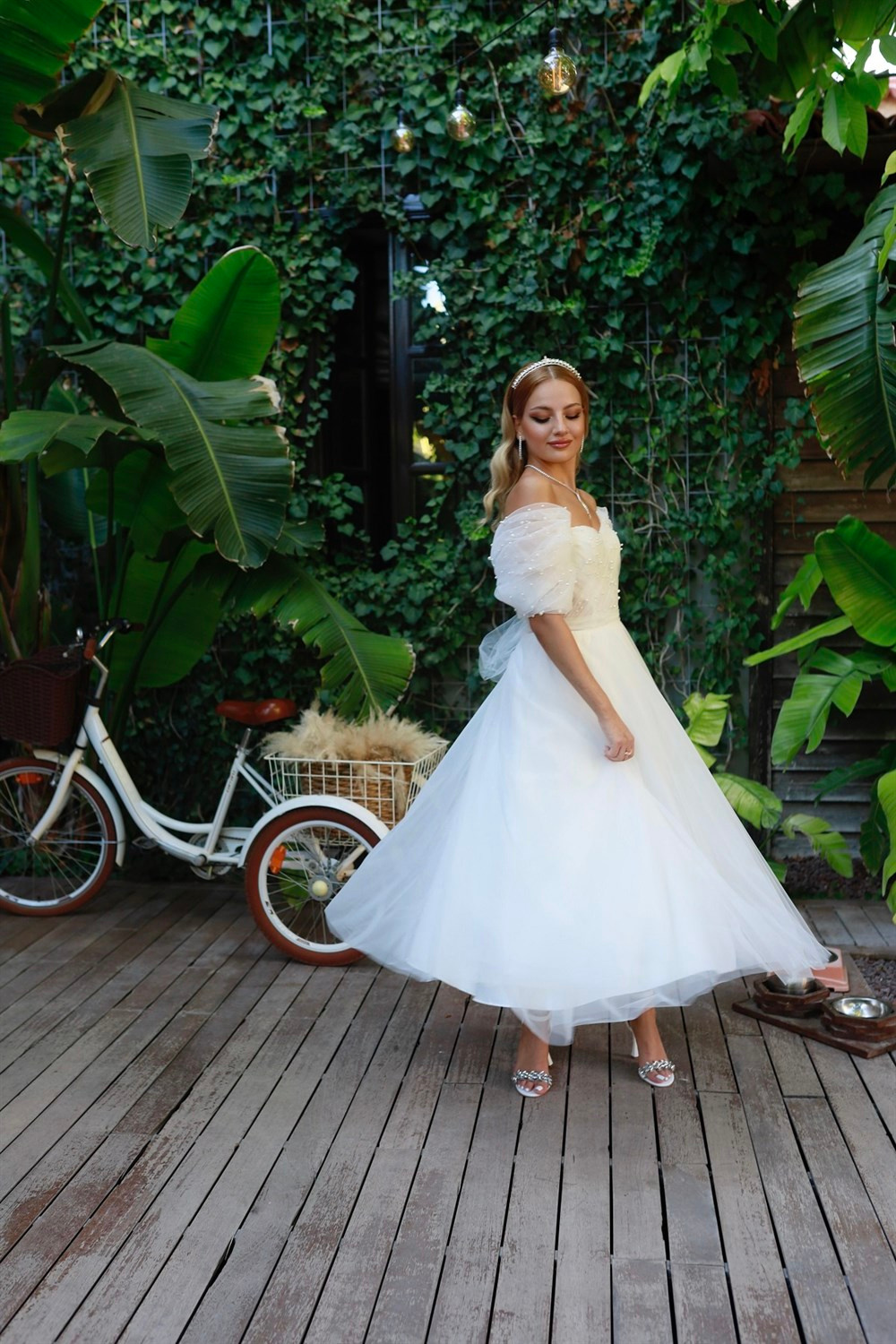 TheElsa | GİYİM | TAKI | Clara İncili Beyaz Özel Tasarım Tül Nikah Elbisesi#ÇOK SATANLARClara İncili Beyaz Özel Tasarım Tül Nikah Elbisesi