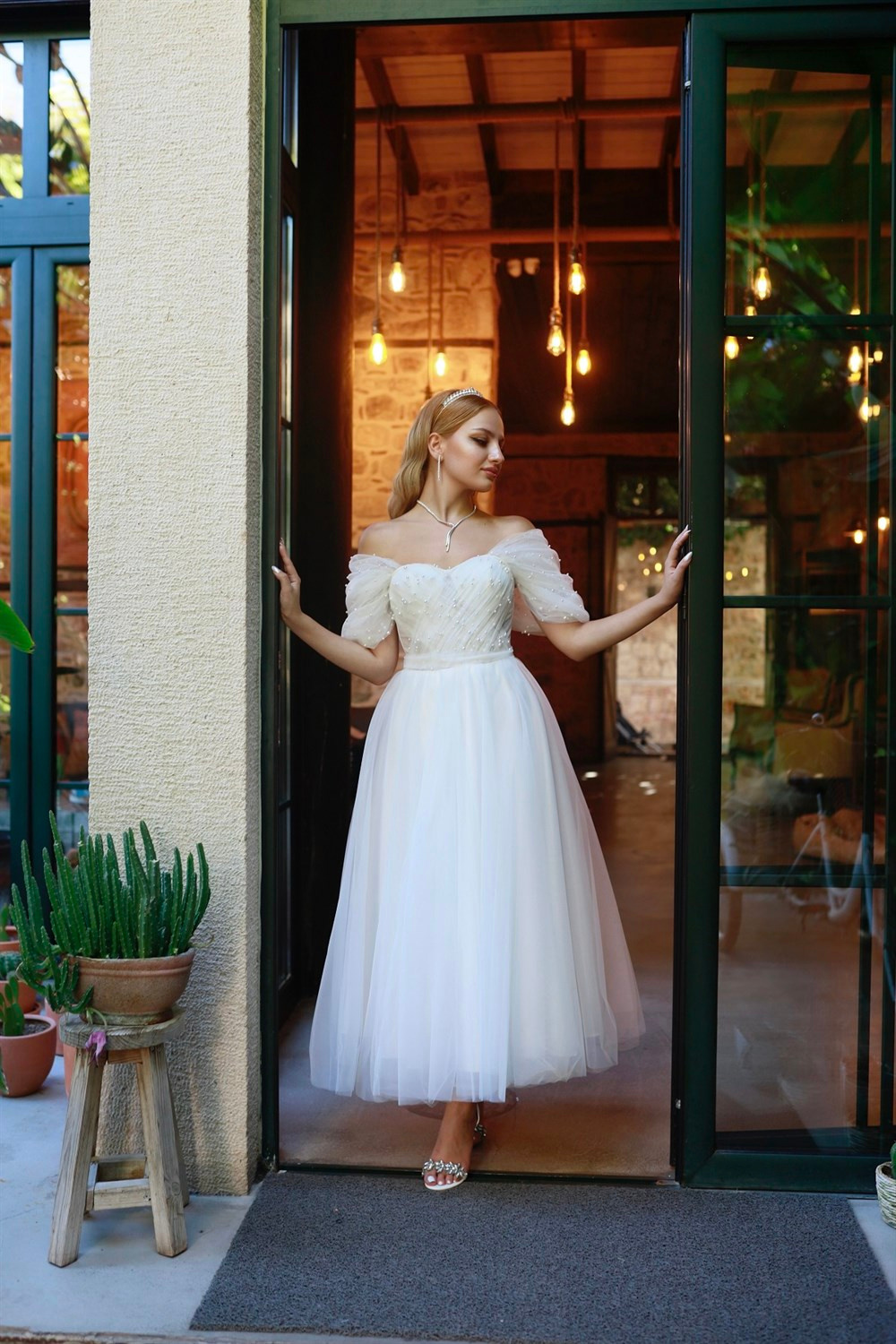 TheElsa | GİYİM | TAKI | Clara İncili Beyaz Özel Tasarım Tül Nikah Elbisesi#ÇOK SATANLARClara İncili Beyaz Özel Tasarım Tül Nikah Elbisesi