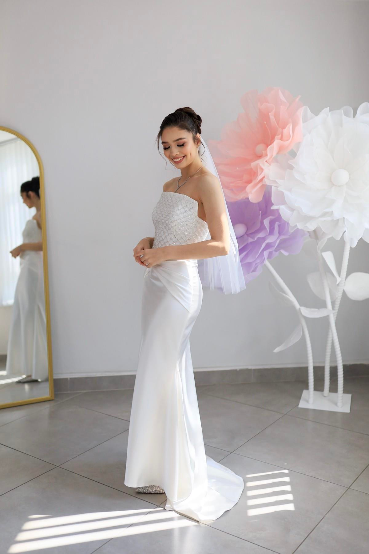 TheElsa | Kişiye Özel Üretim Abiye Elbiseler | Fiorenza Beyaz Balık Özel Tasarım Nikah Nişan ElbisesiBEYAZ ELBİSELERFiorenza Beyaz Balık Özel Tasarım Nikah Nişan Elbisesi