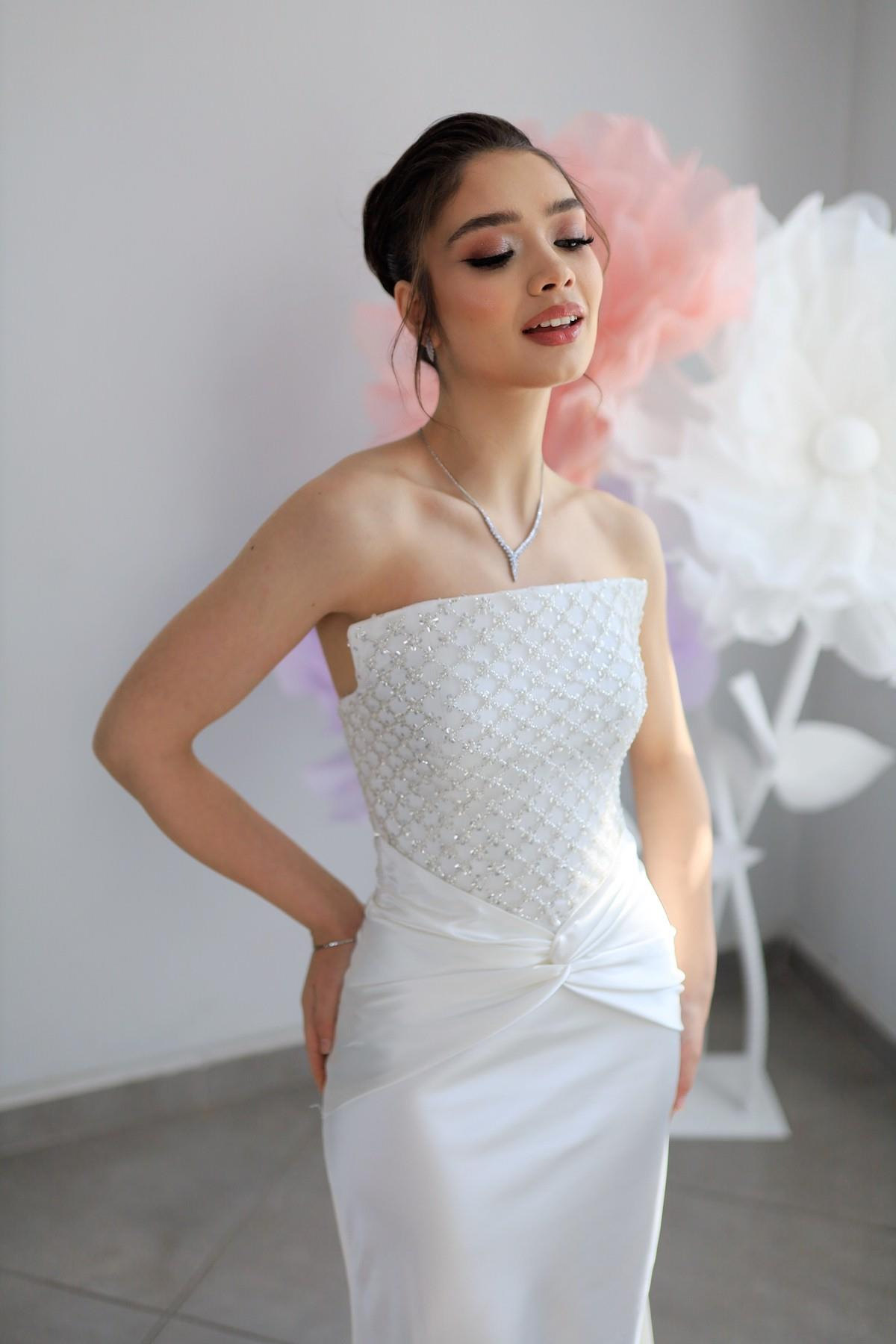 TheElsa | Kişiye Özel Üretim Abiye Elbiseler | Fiorenza Beyaz Balık Özel Tasarım Nikah Nişan ElbisesiBEYAZ ELBİSELERFiorenza Beyaz Balık Özel Tasarım Nikah Nişan Elbisesi