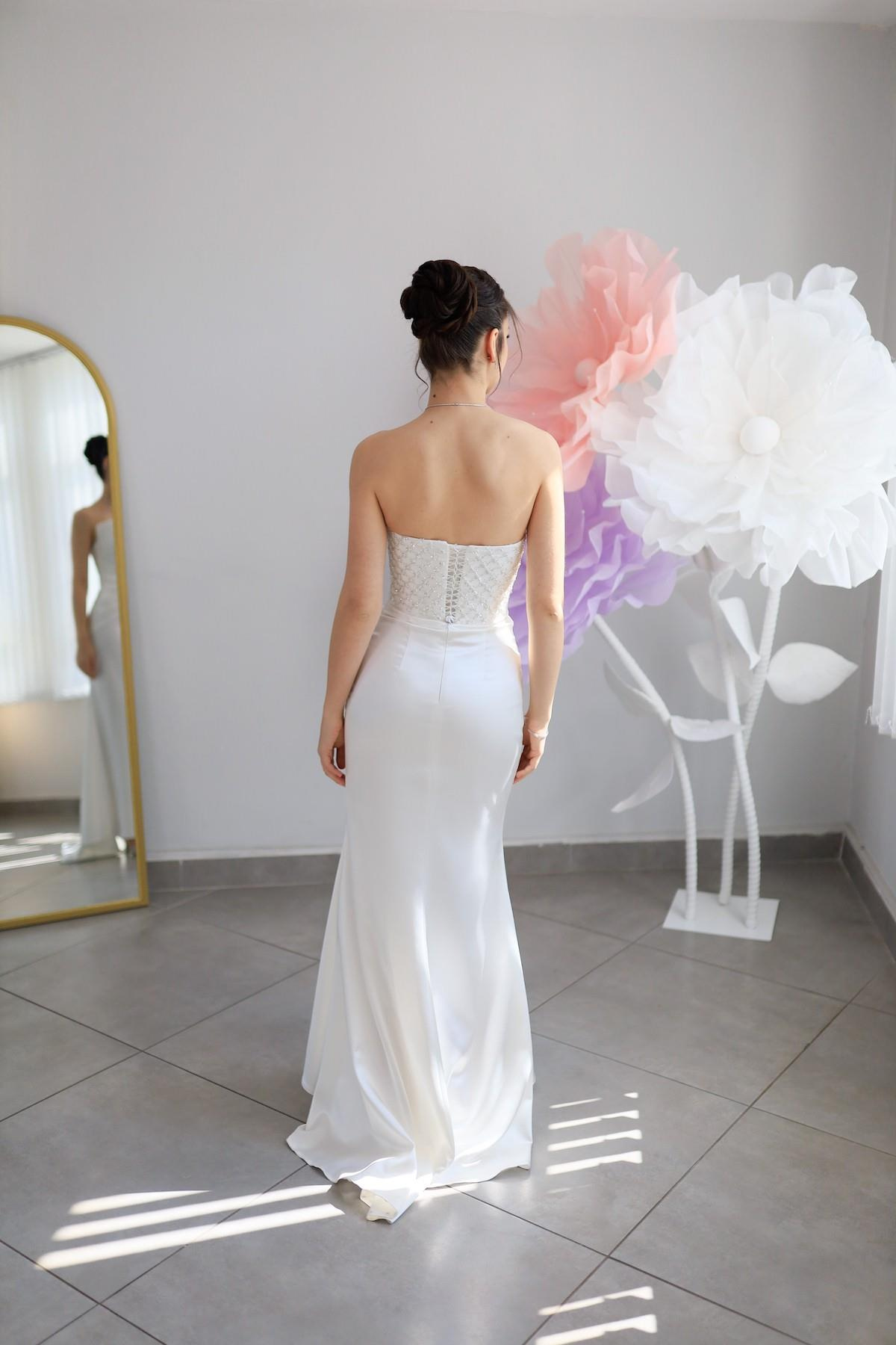 TheElsa | Kişiye Özel Üretim Abiye Elbiseler | Fiorenza Beyaz Balık Özel Tasarım Nikah Nişan ElbisesiBEYAZ ELBİSELERFiorenza Beyaz Balık Özel Tasarım Nikah Nişan Elbisesi