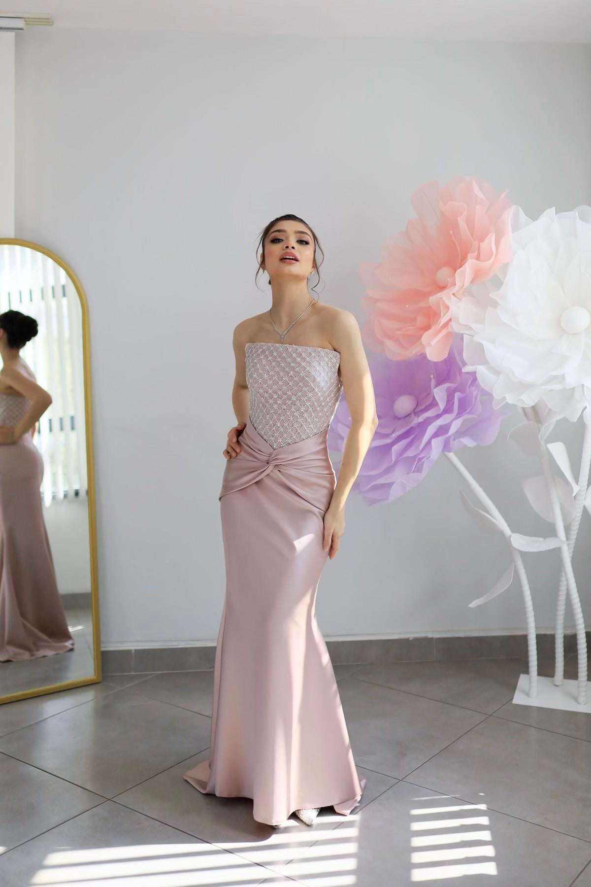 TheElsa | Kişiye Özel Üretim Abiye Elbise | Fiorenza Pudra Balık Özel Tasarım ElbiseDANTEL ELBİSELERFiorenza Pudra Balık Özel Tasarım Elbise