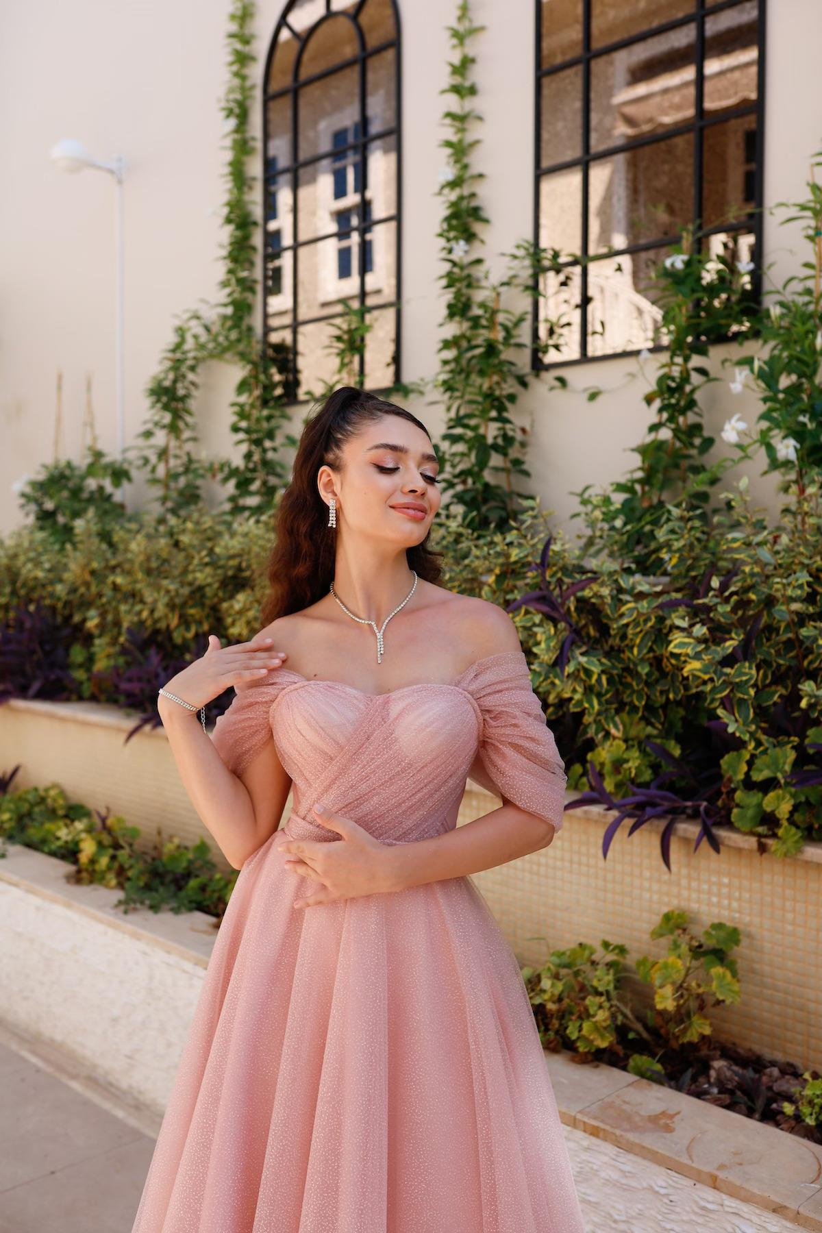TheElsa | GİYİM | TAKI | Henna Simli Pudra Pembe Özel Tasarım Abiye Tül ElbiseÖZEL ÜRETİM ELBİSEHenna Glitter Powder Pink Special Design Evening Dress Tulle Dress