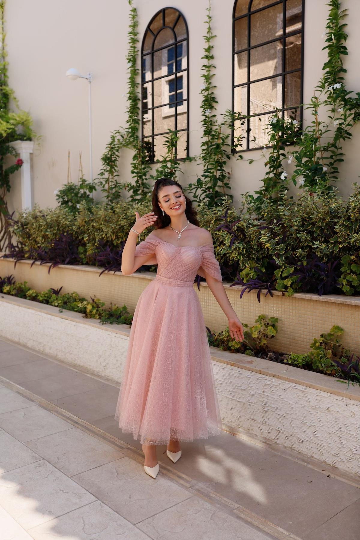 TheElsa | GİYİM | TAKI | Henna Simli Pudra Pembe Özel Tasarım Abiye Tül ElbiseÖZEL ÜRETİM ELBİSEHenna Glitter Powder Pink Special Design Evening Dress Tulle Dress