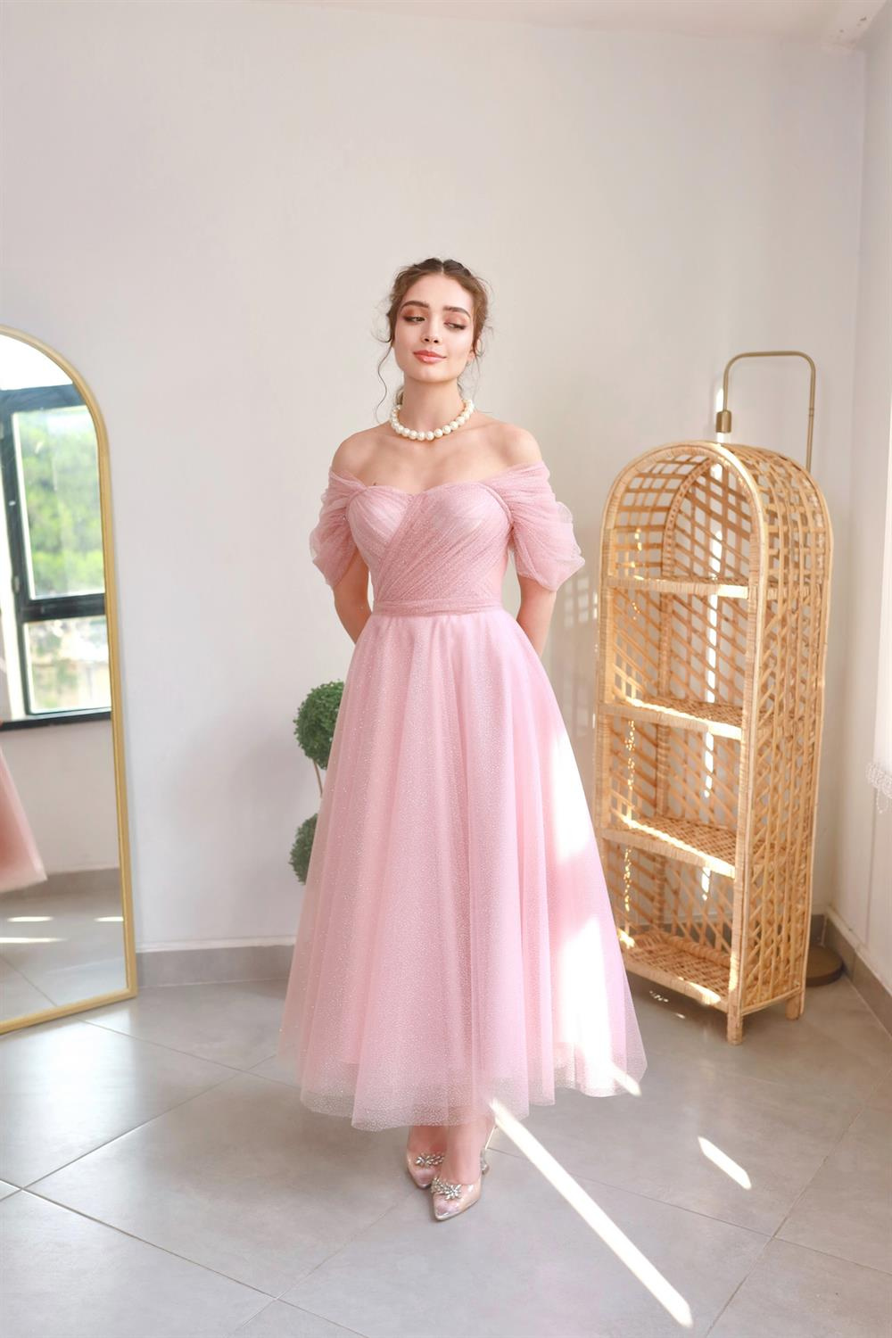 TheElsa | GİYİM | TAKI | Henna Simli Pudra Pembe Özel Tasarım Abiye Tül ElbiseÖZEL ÜRETİM ELBİSEHenna Simli Pudra Pembe Özel Tasarım Abiye Tül Elbise
