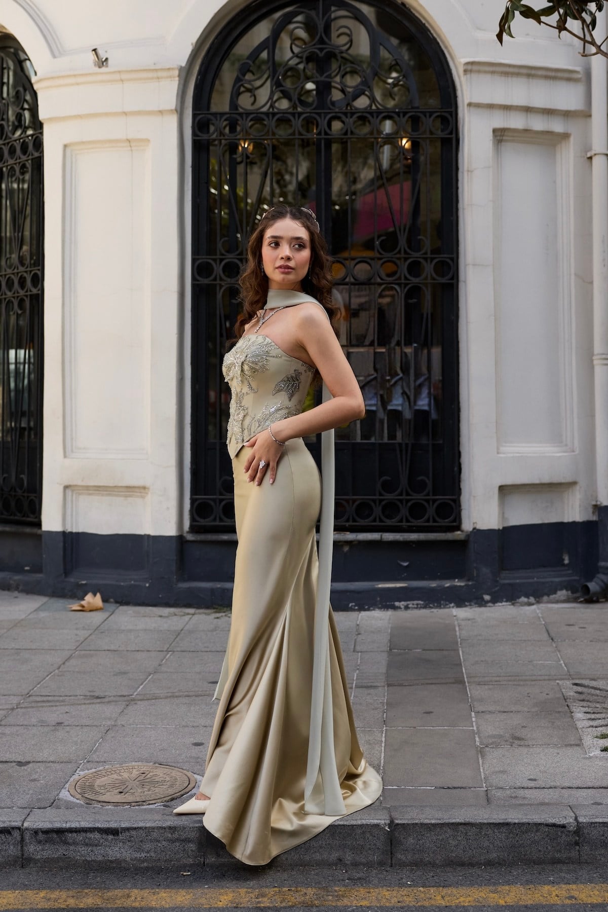 TheElsa | Hera Artemis Oval Yaka Yağ Yeşili Saten Balık Korse Etek Nikah Nişan Söz ElbisesiÖZEL ÜRETİM TASARIM ELBİSELERHera Artemis Oval Yaka Yağ Yeşili Saten Balık Korse Etek Nikah Nişan Söz Elbisesi