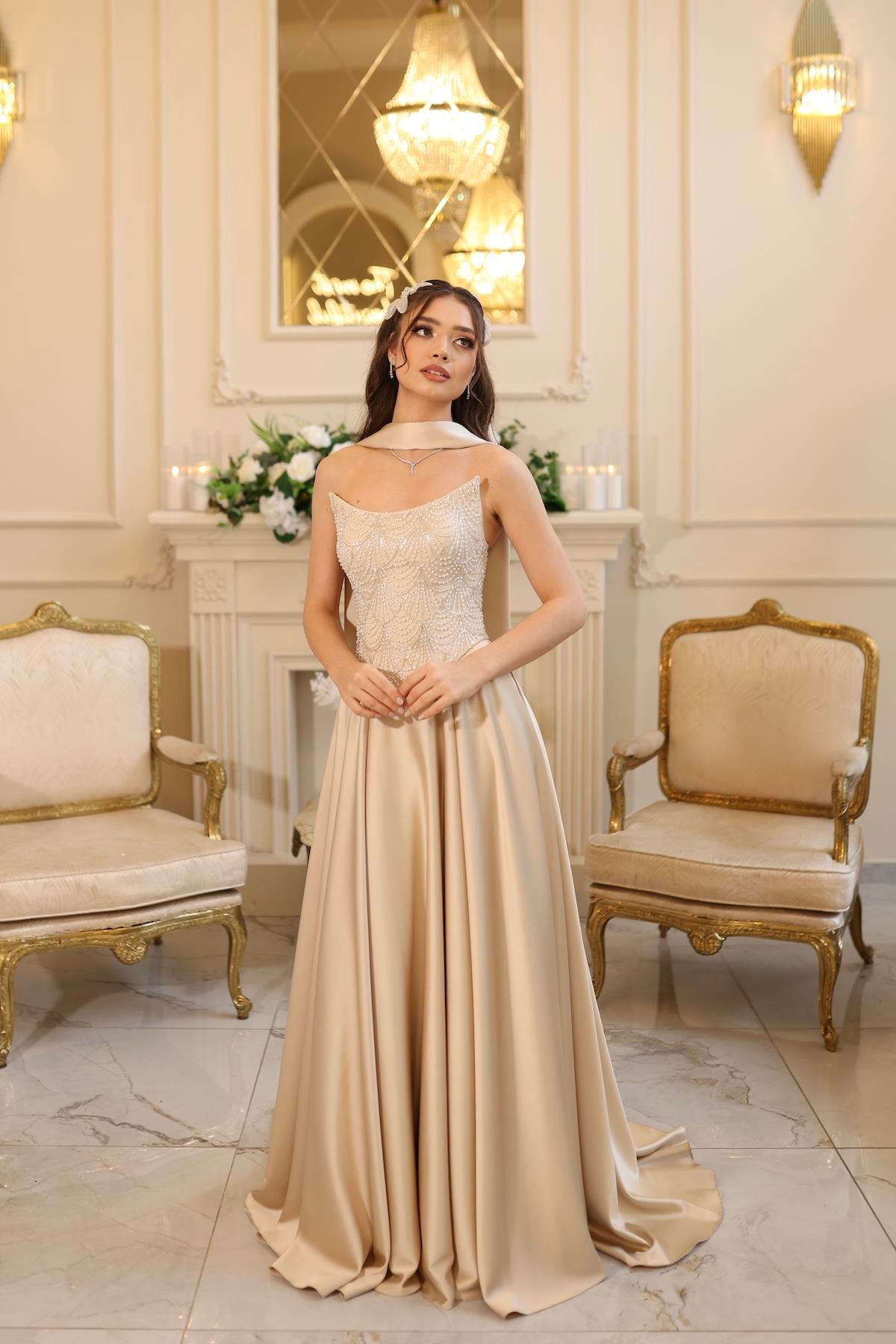 TheElsa | HERA BEJSADE ELBİSELERHera Bej Korseli Uzun Saten Nişan Davet Elbisesi