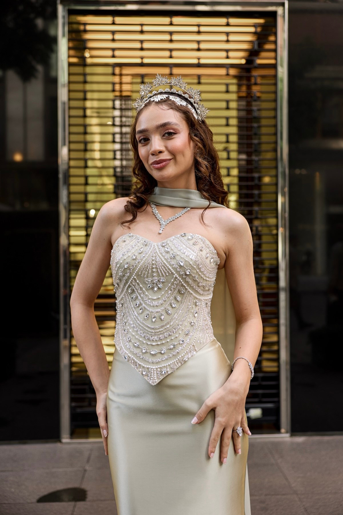 TheElsa | Hera Blair Kalp Yaka Yağ Yeşili Saten Balık Korse Etek Nikah Nişan Söz ElbisesiRENKLİ DANTEL ELBİSELERHera Blair Kalp Yaka Yağ Yeşili Saten Balık Korse Etek Nikah Nişan Söz Elbisesi