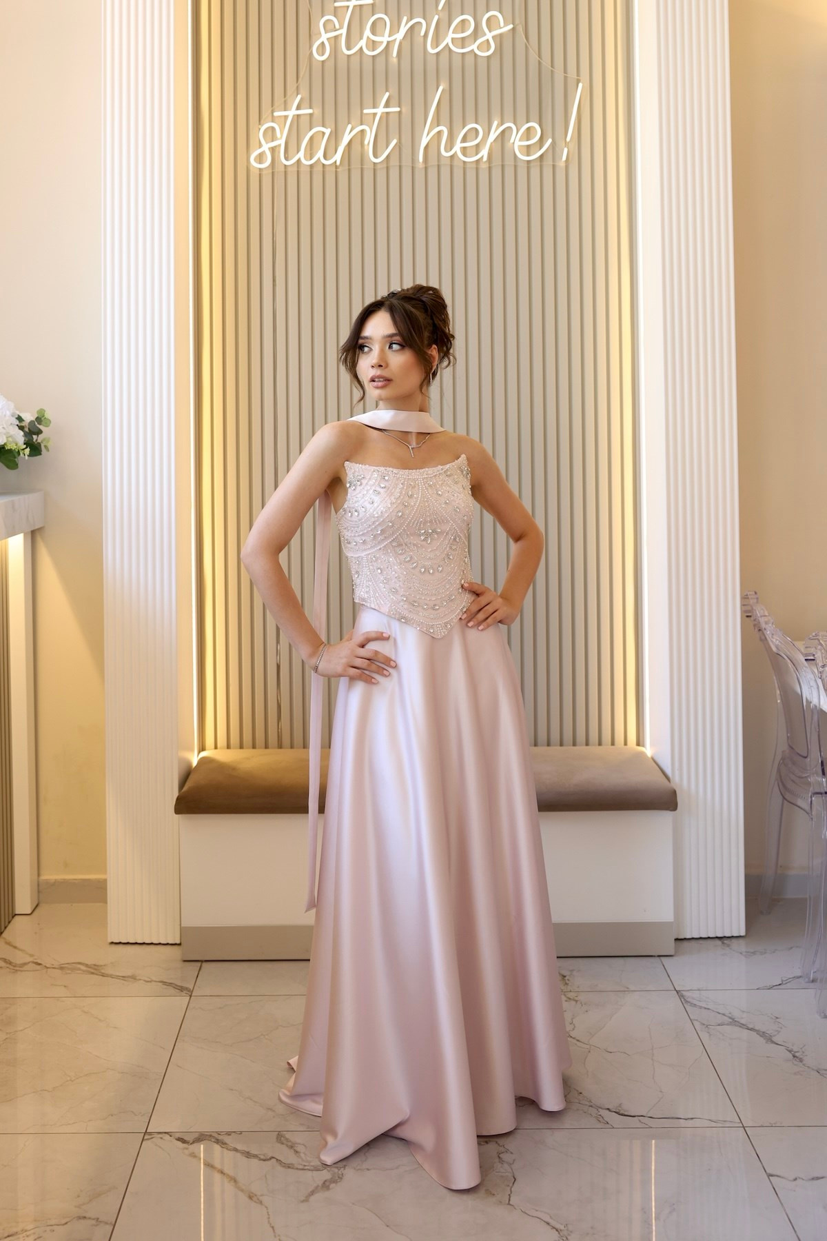 TheElsa | Hera Blair Pudra Pembe Kloş Etek Özel Tasarım ElbiseRENKLİ DANTEL ELBİSELERHera Blair Pudra Pembe Kloş Etek Özel Tasarım Elbise