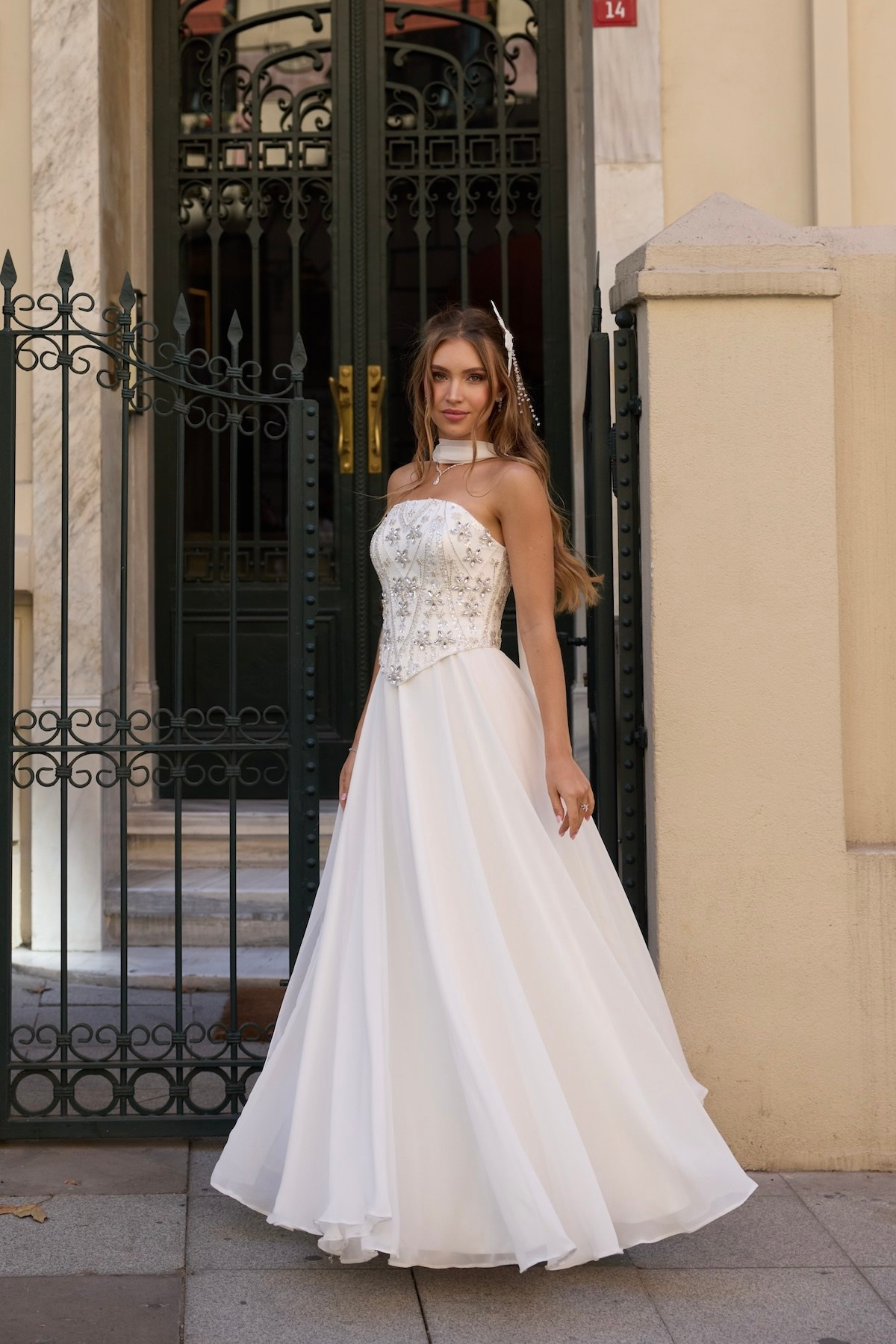 TheElsa | Hera Laura Oval Yaka Beyaz Şifon Korse Etek Nikah Nişan Söz ElbisesiBEYAZ DANTEL ELBİSELERHera Laura Oval Yaka Beyaz Şifon Korse Etek Nikah Nişan Söz Elbisesi