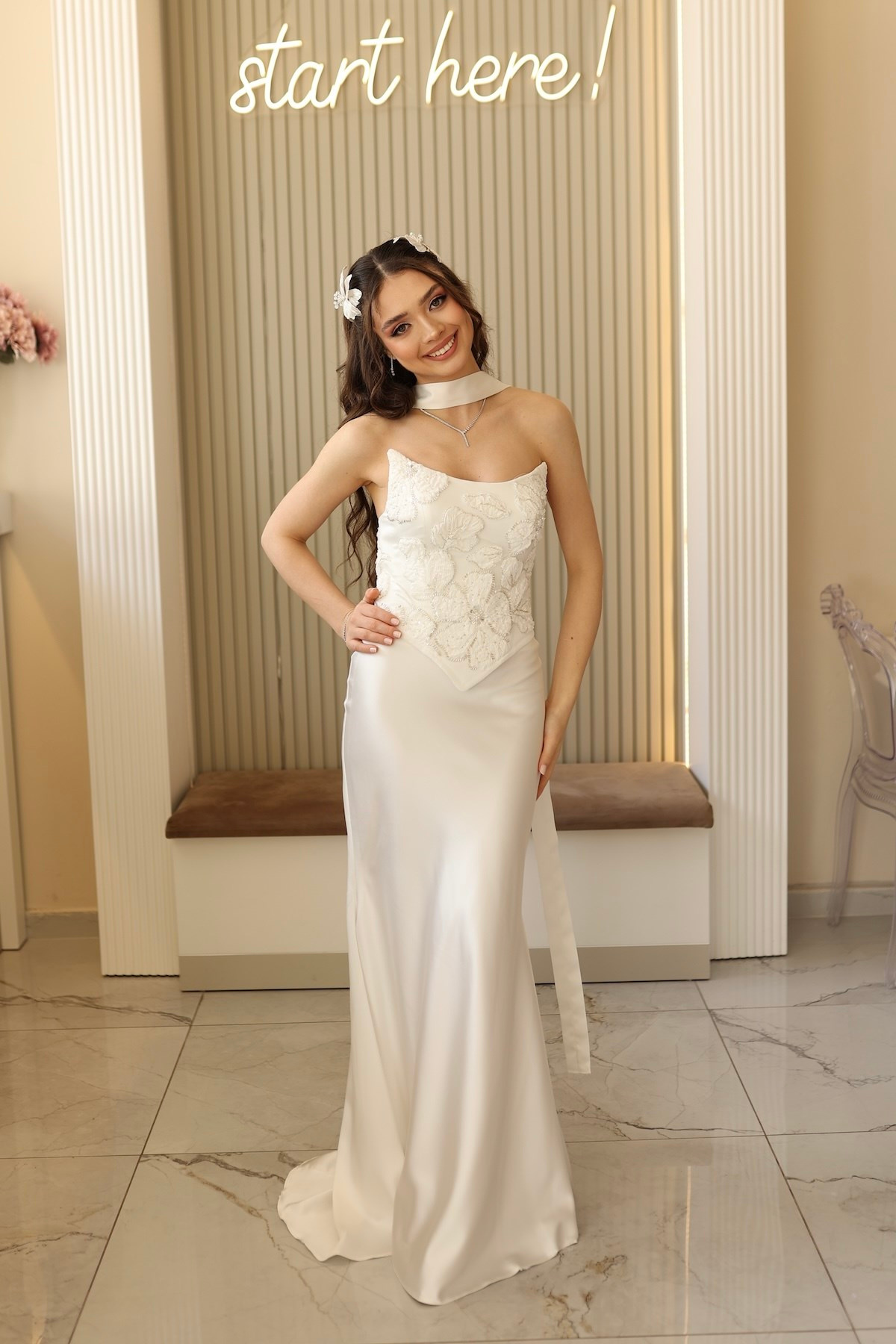 TheElsa | Hera Sindirella Beyaz Korse Balık SADE ELBİSELERHera Sindirella Beyaz Korse Balık Etek