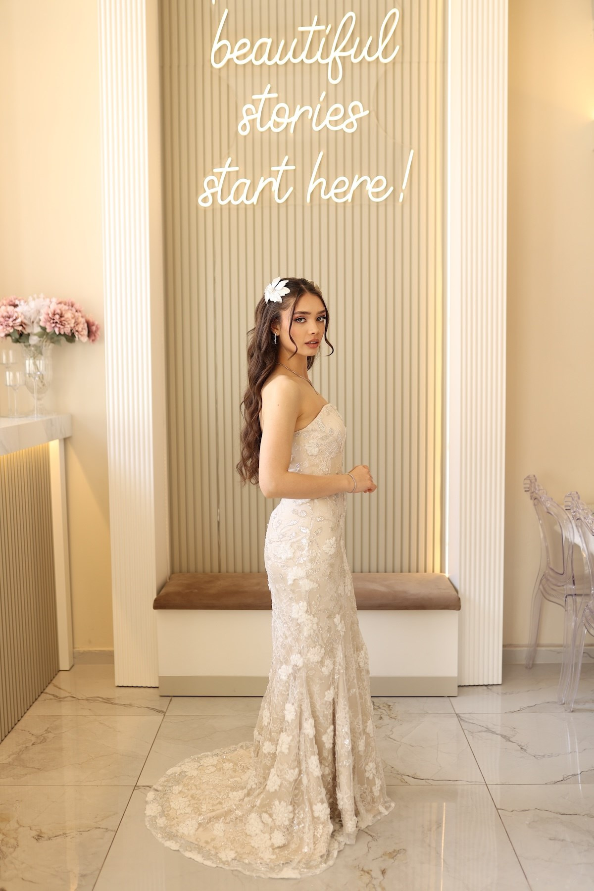 TheElsa | Kalina Beyaz Balık BEYAZ DANTEL ELBİSELERKalina Beyaz Balık Çiçekli Özel Tasarım Dantel Nişan Nikah  Elbise