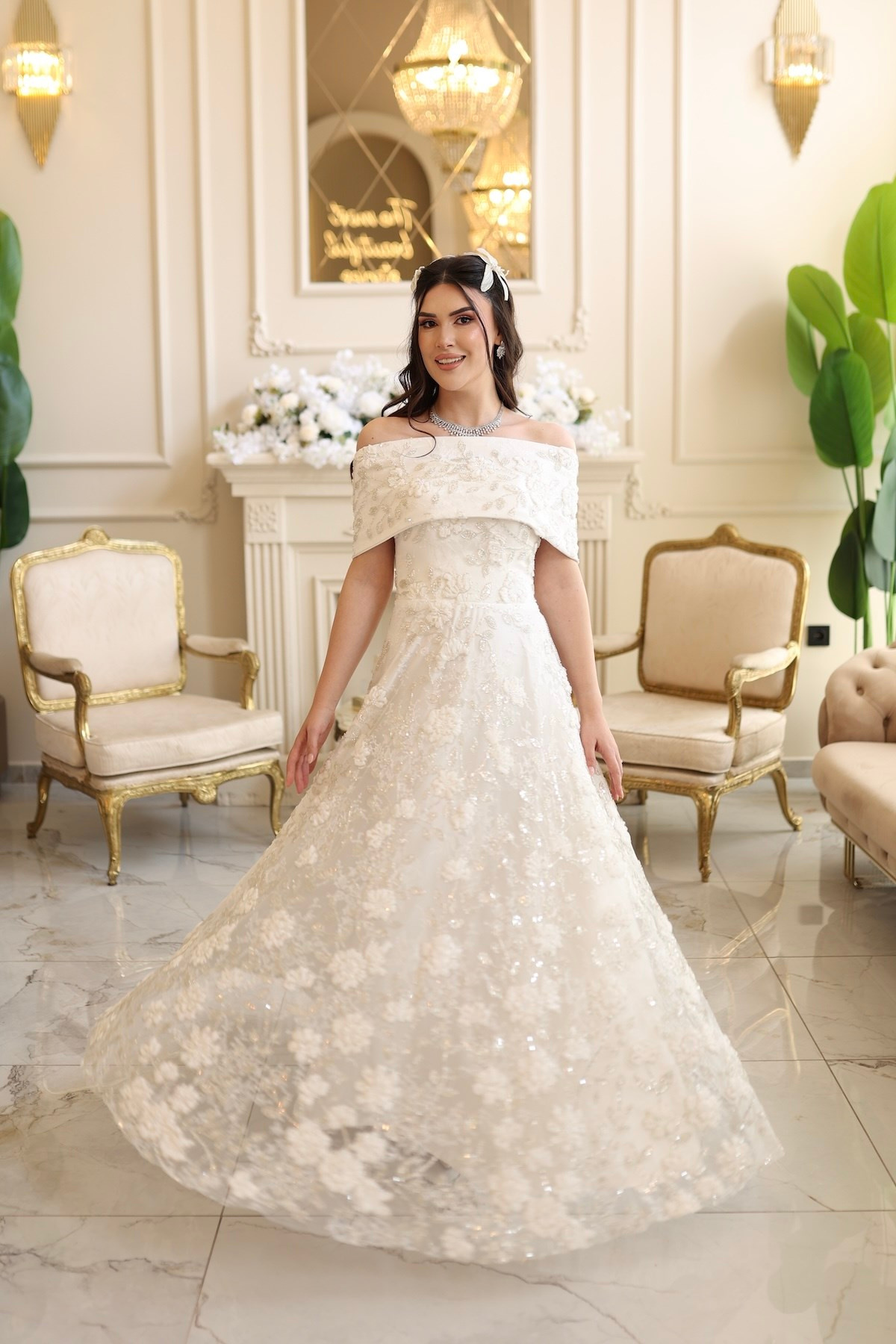 TheElsa | Kalina Beyaz Maxi BEYAZ DANTEL ELBİSELERKalina Beyaz Maxi Çiçekli Özel Tasarım Dantel Nişan Nikah Elbise