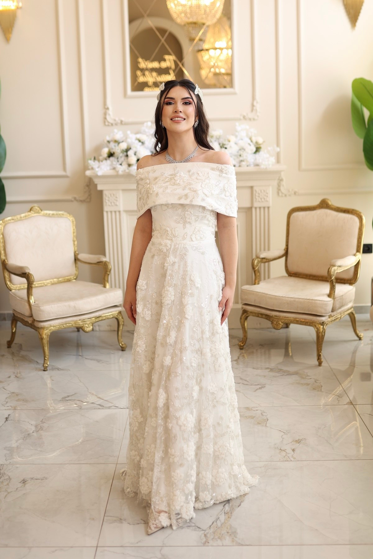 TheElsa | Kalina Beyaz Maxi BEYAZ DANTEL ELBİSELERKalina Beyaz Maxi Çiçekli Özel Tasarım Dantel Nişan Nikah Elbise