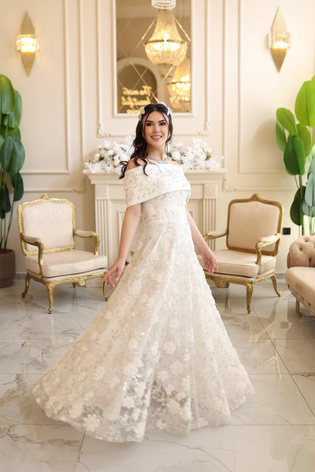 TheElsa | Kalina Beyaz Maxi BEYAZ DANTEL ELBİSELERKalina Beyaz Maxi Çiçekli Özel Tasarım Dantel Nişan Nikah Elbise