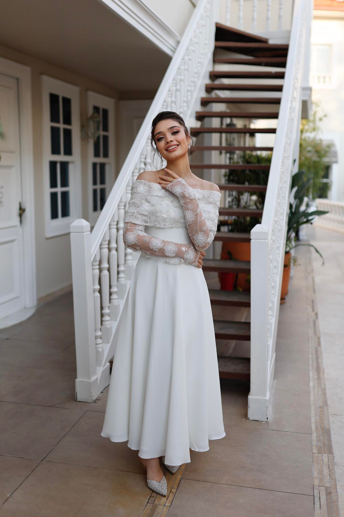 TheElsa | Kişiye Özel Üretim Abiye Elbise | Larissa Prenses Beyaz Özel Tasarım Dantel Detaylı Nikah Nişan ElbisesiSADE ELBİSELERLarissa Prenses Beyaz Özel Tasarım Dantel Detaylı Nikah Nişan Elbisesi