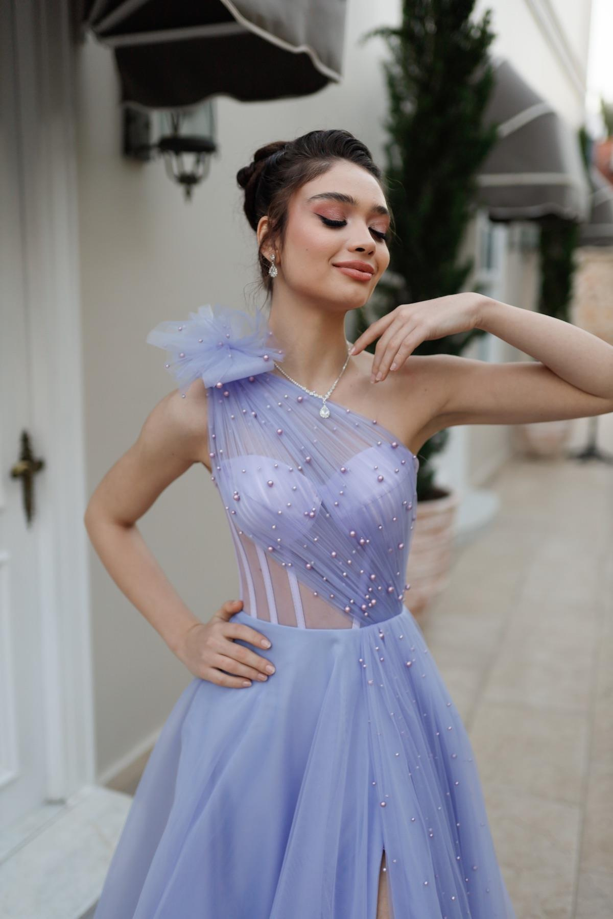 TheElsa | Özel Tasarım Abiye Elbiseler | Lavien Lila Pembe İncili Özel Tasarım Yırtmaçlı Uzun Abiye Nişan ElbiseTÜL ELBİSELERLavien Lila Pembe İncili Özel Tasarım Yırtmaçlı Uzun Abiye Nişan Elbise