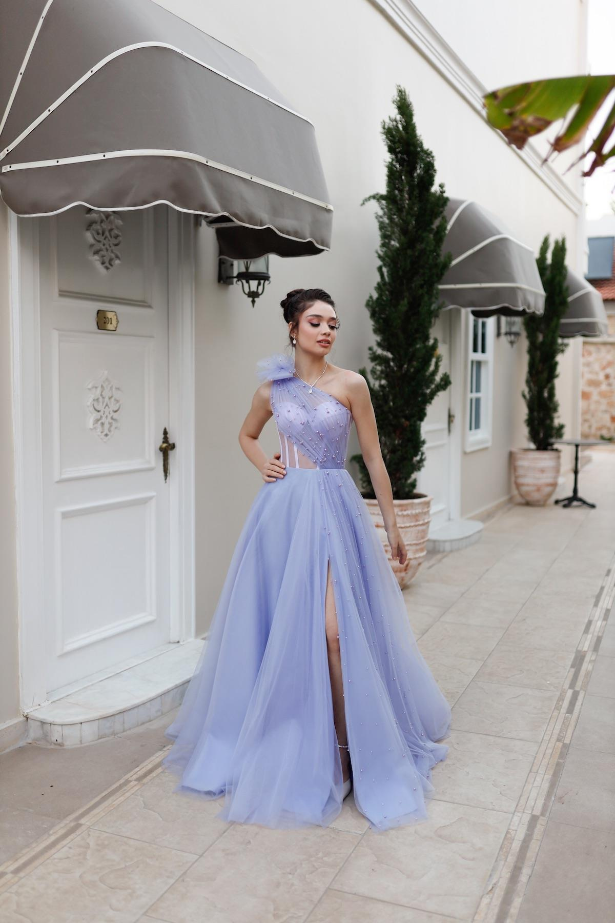 TheElsa | Özel Tasarım Abiye Elbiseler | Lavien Lila Pembe İncili Özel Tasarım Yırtmaçlı Uzun Abiye Nişan ElbiseTÜL ELBİSELERLavien Lila Pembe İncili Özel Tasarım Yırtmaçlı Uzun Abiye Nişan Elbise