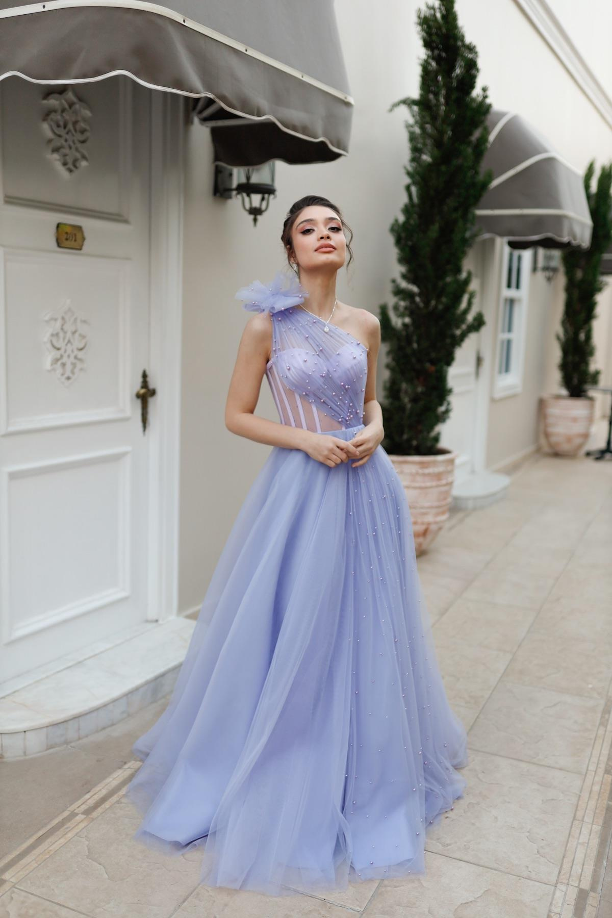 TheElsa | Özel Tasarım Abiye Elbiseler | Lavien Lila Pembe İncili Özel Tasarım Yırtmaçlı Uzun Abiye Nişan ElbiseTÜL ELBİSELERLavien Lila Pembe İncili Özel Tasarım Yırtmaçlı Uzun Abiye Nişan Elbise