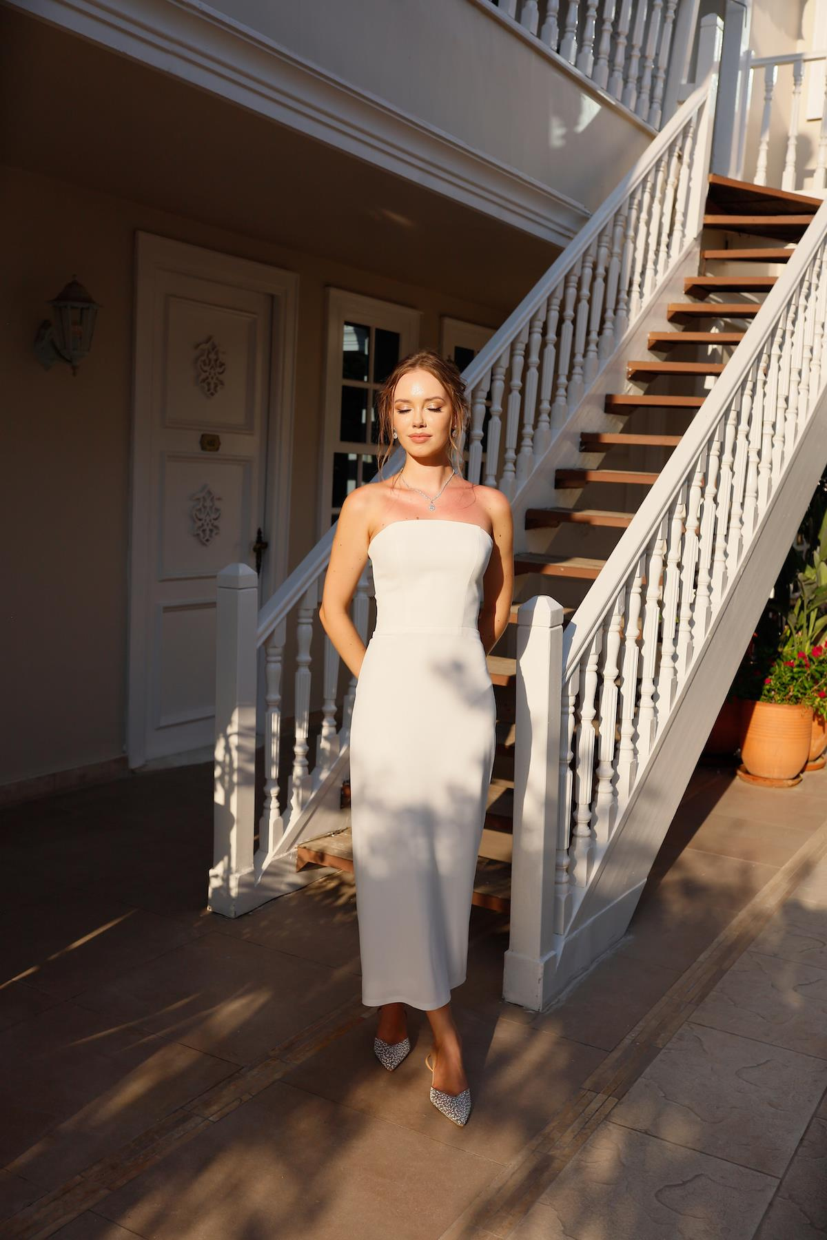 TheElsa | Kişiye Özel Üretim Abiye Elbise | Leyla Beyaz Özel Tasarım Kalem ElbiseÖZEL ÜRETİM ELBİSELeyla White Special Design Pencil Wedding Engagement Dress