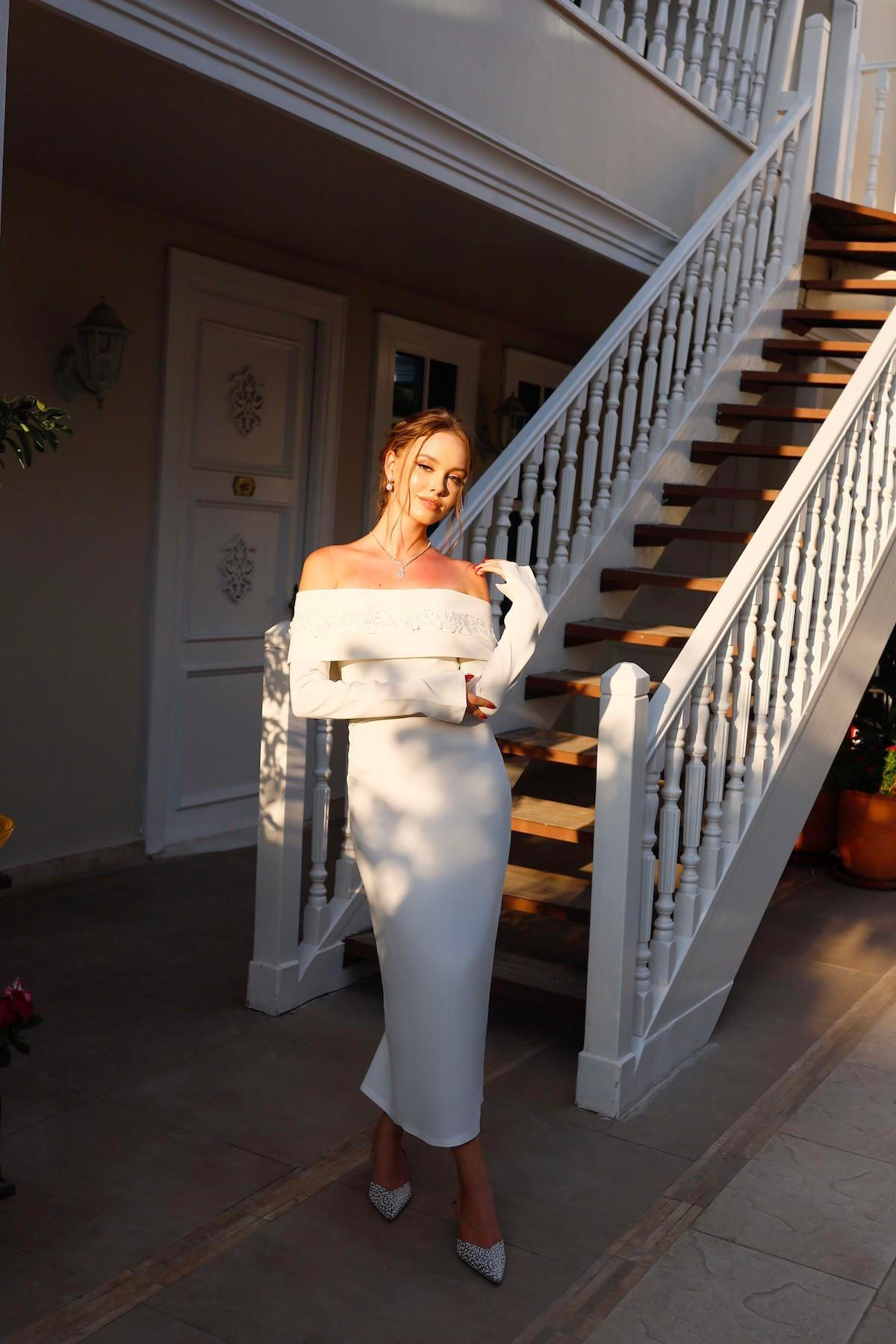 TheElsa | Kişiye Özel Üretim Abiye Elbise | Leyla Beyaz Özel Tasarım Kalem ElbiseÖZEL ÜRETİM ELBİSELeyla White Special Design Pencil Wedding Engagement Dress
