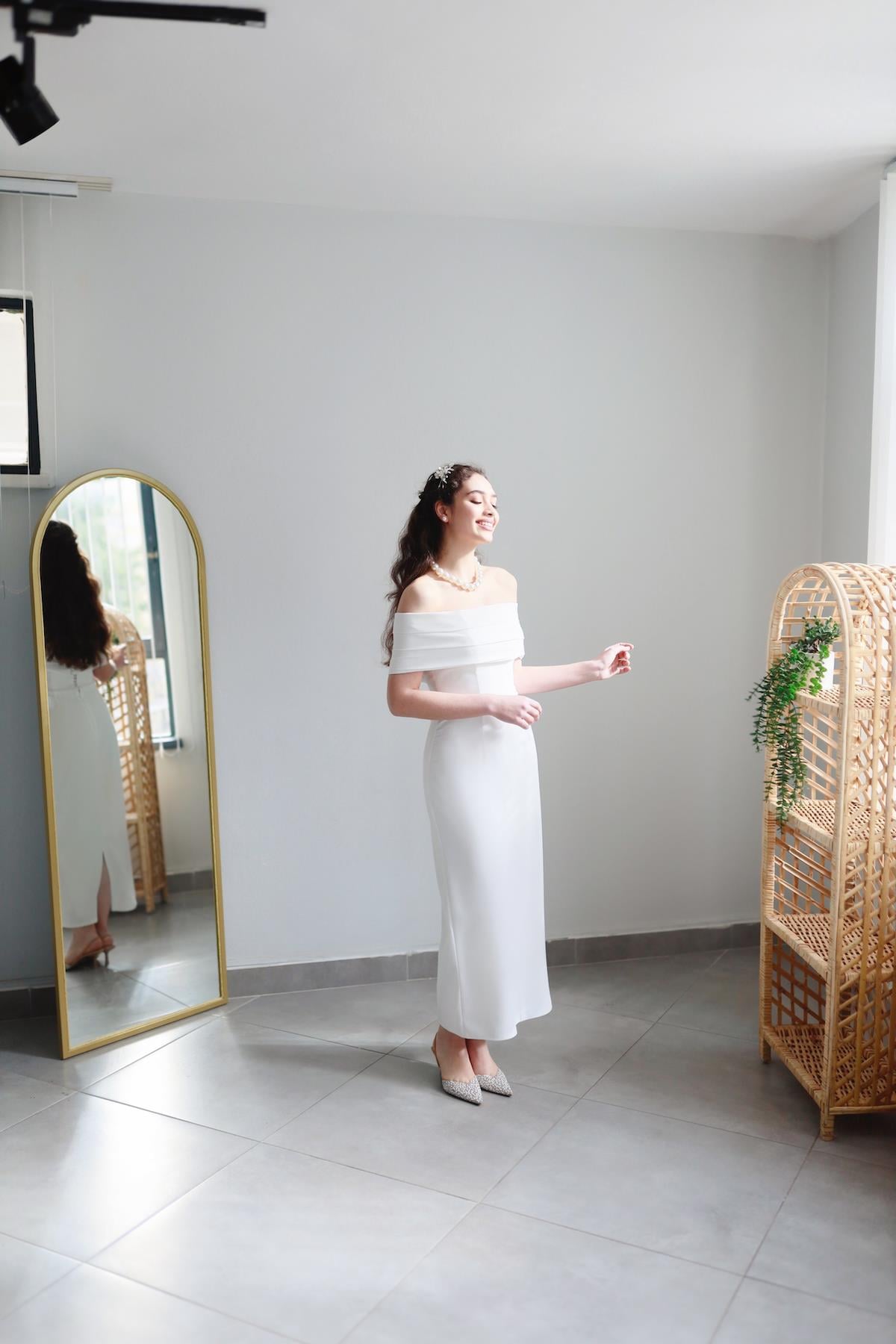 TheElsa | Kişiye Özel Üretim Abiye Elbise | Leyla Beyaz Özel Tasarım Kalem ElbiseÖZEL ÜRETİM ELBİSELeyla Beyaz Özel Tasarım Kalem Nikah Nişan Elbisesi