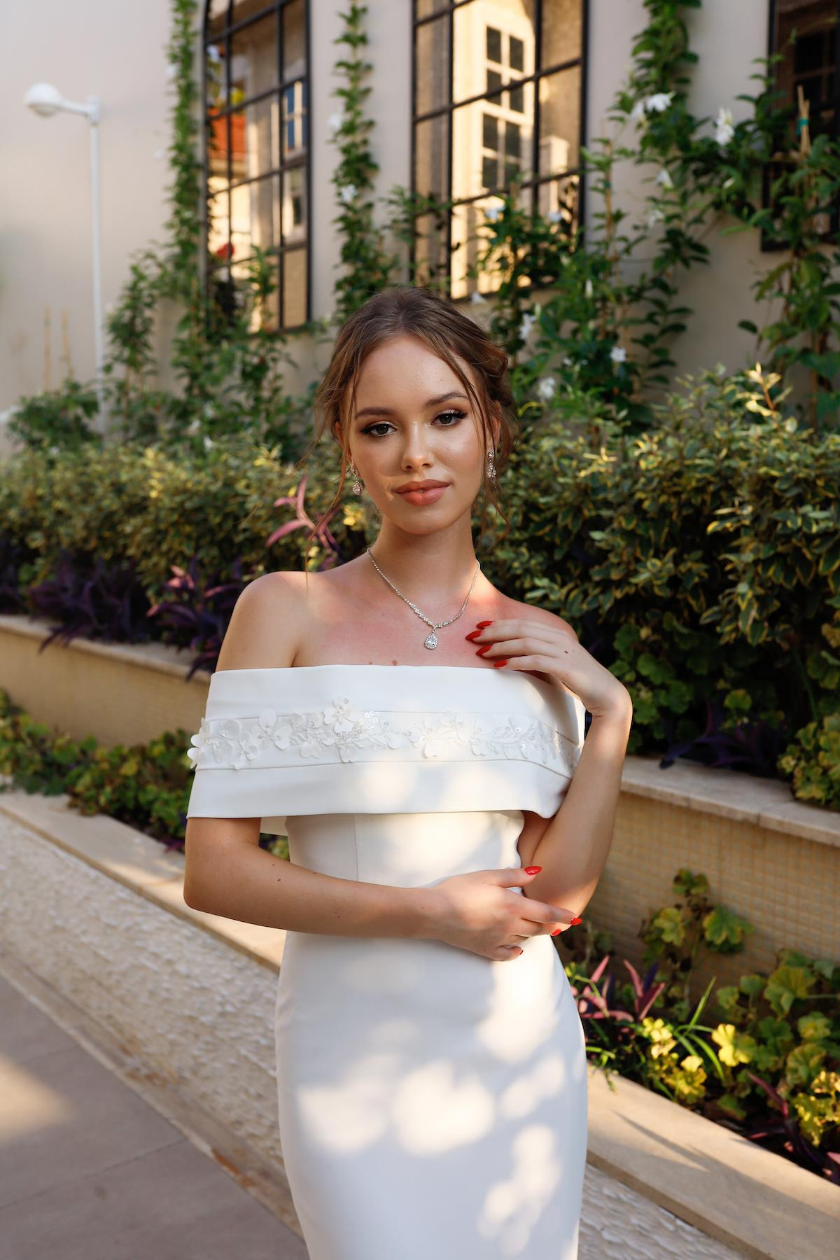 TheElsa | Kişiye Özel Üretim Abiye Elbise | Leyla Beyaz Özel Tasarım Kalem ElbiseÖZEL ÜRETİM ELBİSELeyla White Special Design Pencil Wedding Engagement Dress