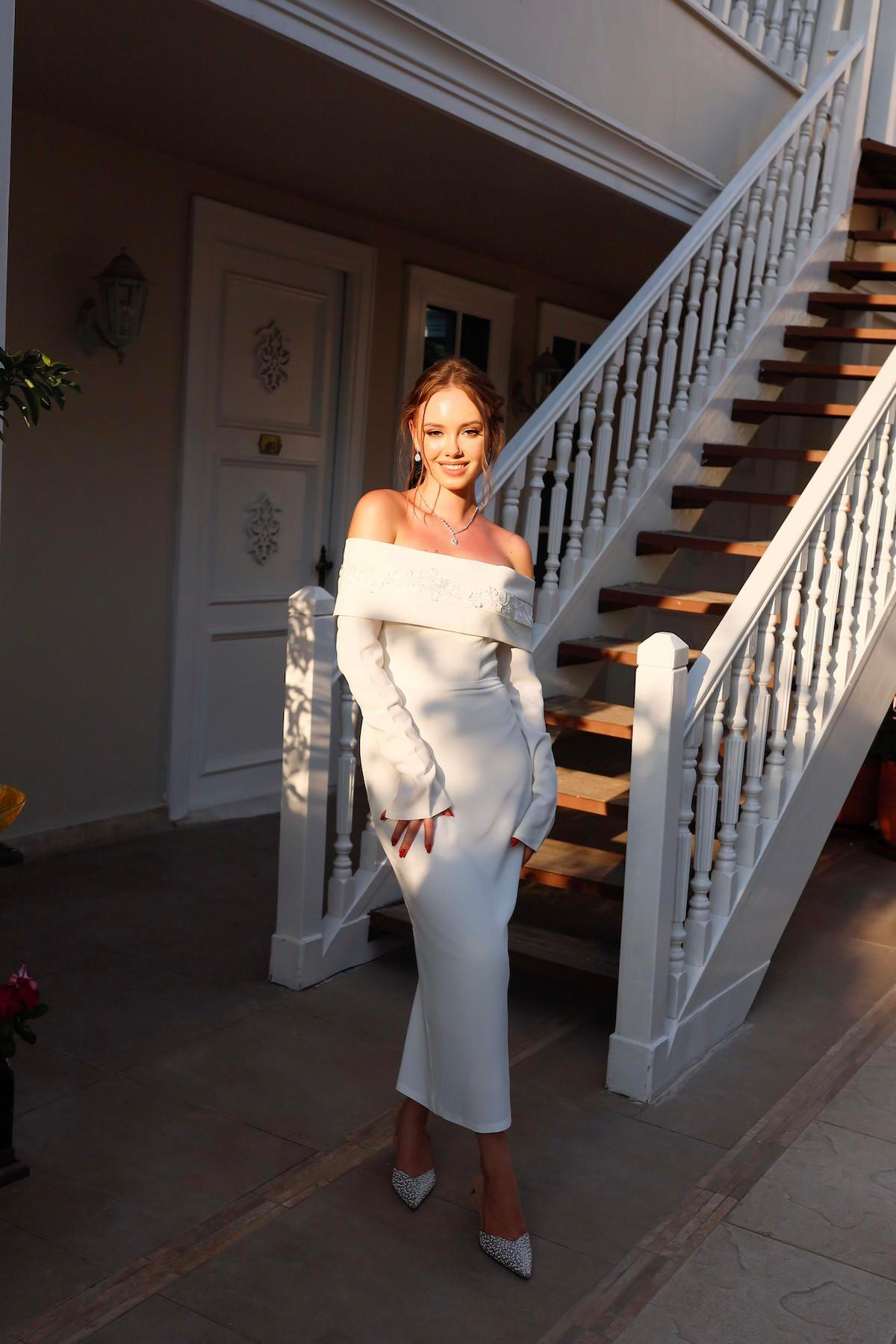 TheElsa | Kişiye Özel Üretim Abiye Elbise | Leyla Beyaz Özel Tasarım Kalem ElbiseÖZEL ÜRETİM ELBİSELeyla White Special Design Pencil Wedding Engagement Dress