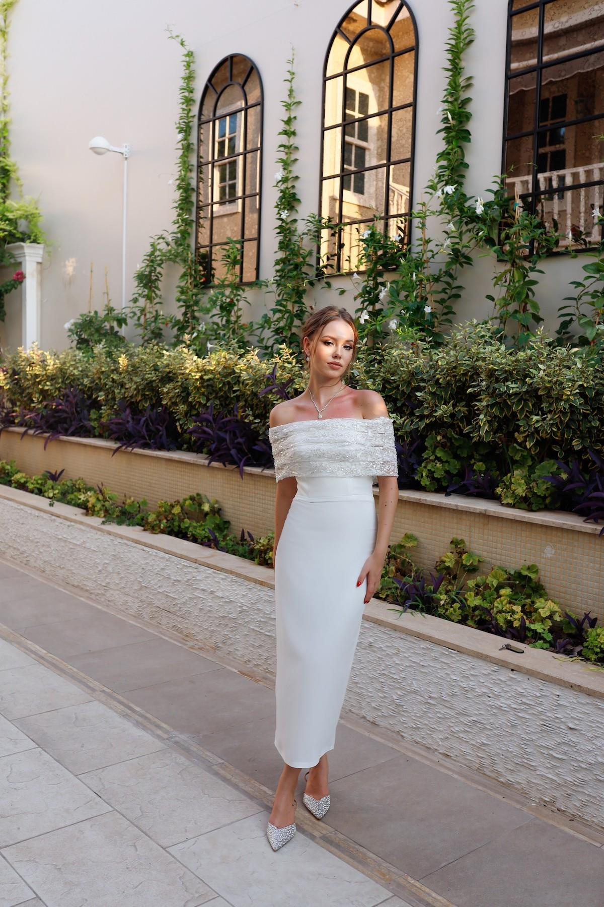 TheElsa | Personalized Evening Dress | Linda White Special Design Lace Detailed Pencil Wedding Engagement DressÖZEL ÜRETİM ELBİSELinda White Special Design Lace Detailed Pencil Wedding Engagement Dress