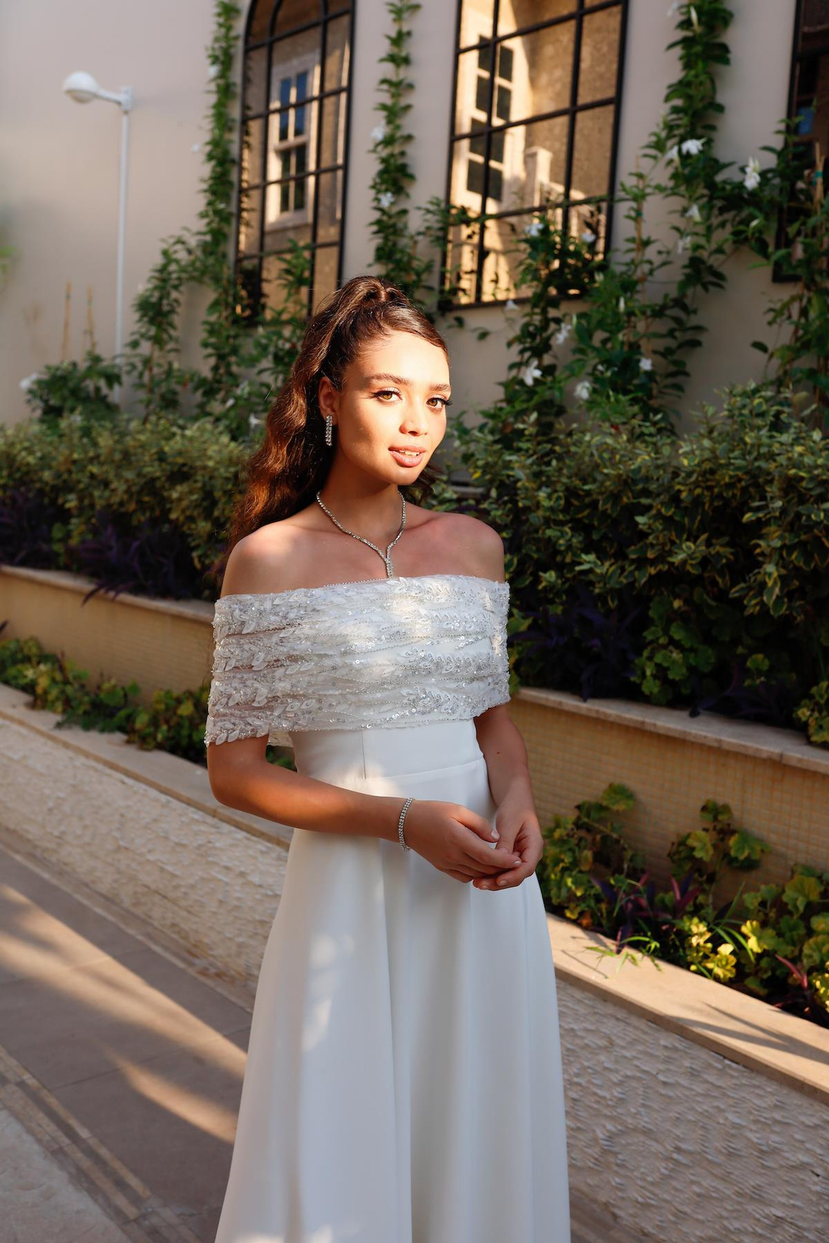 TheElsa | Kişiye Özel Üretim Abiye Elbise | Piraye Prenses Beyaz Özel Tasarım Dantel Detaylı  Nikah Nişan ElbisesiBEYAZ ELBİSELERLinda Prenses Beyaz Özel Tasarım Dantel Detaylı Nikah Nişan Elbisesi