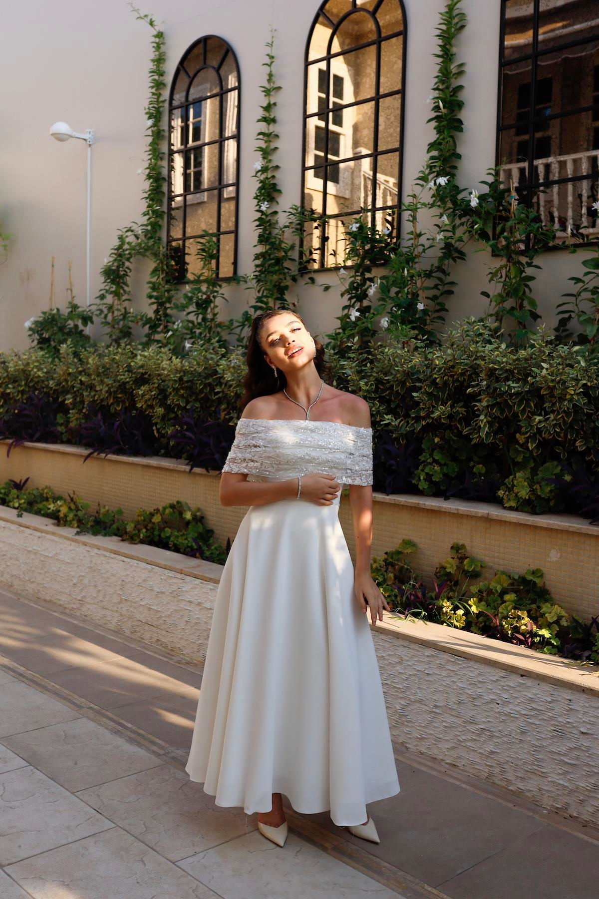 TheElsa | Kişiye Özel Üretim Abiye Elbise | Piraye Prenses Beyaz Özel Tasarım Dantel Detaylı  Nikah Nişan ElbisesiBEYAZ ELBİSELERLinda Prenses Beyaz Özel Tasarım Dantel Detaylı Nikah Nişan Elbisesi