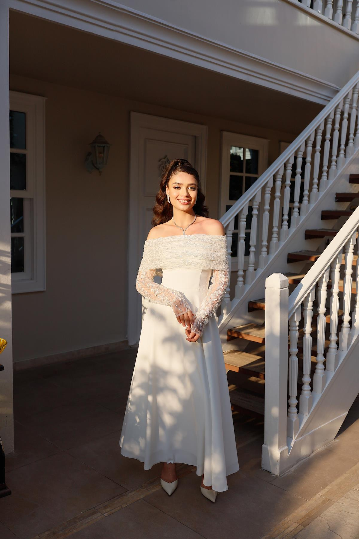 TheElsa | Kişiye Özel Üretim Abiye Elbise | Piraye Prenses Beyaz Özel Tasarım Dantel Detaylı  Nikah Nişan ElbisesiBEYAZ ELBİSELERLinda Prenses Beyaz Özel Tasarım Dantel Detaylı Nikah Nişan Elbisesi