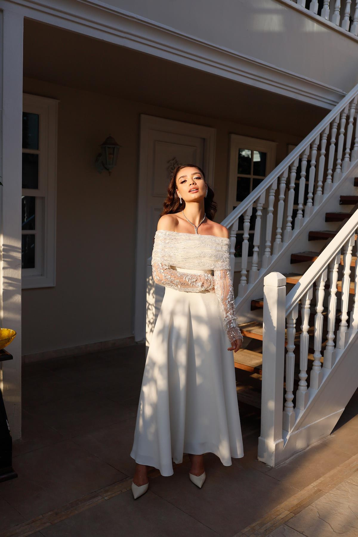 TheElsa | Kişiye Özel Üretim Abiye Elbise | Piraye Prenses Beyaz Özel Tasarım Dantel Detaylı  Nikah Nişan ElbisesiBEYAZ ELBİSELERLinda Prenses Beyaz Özel Tasarım Dantel Detaylı Nikah Nişan Elbisesi